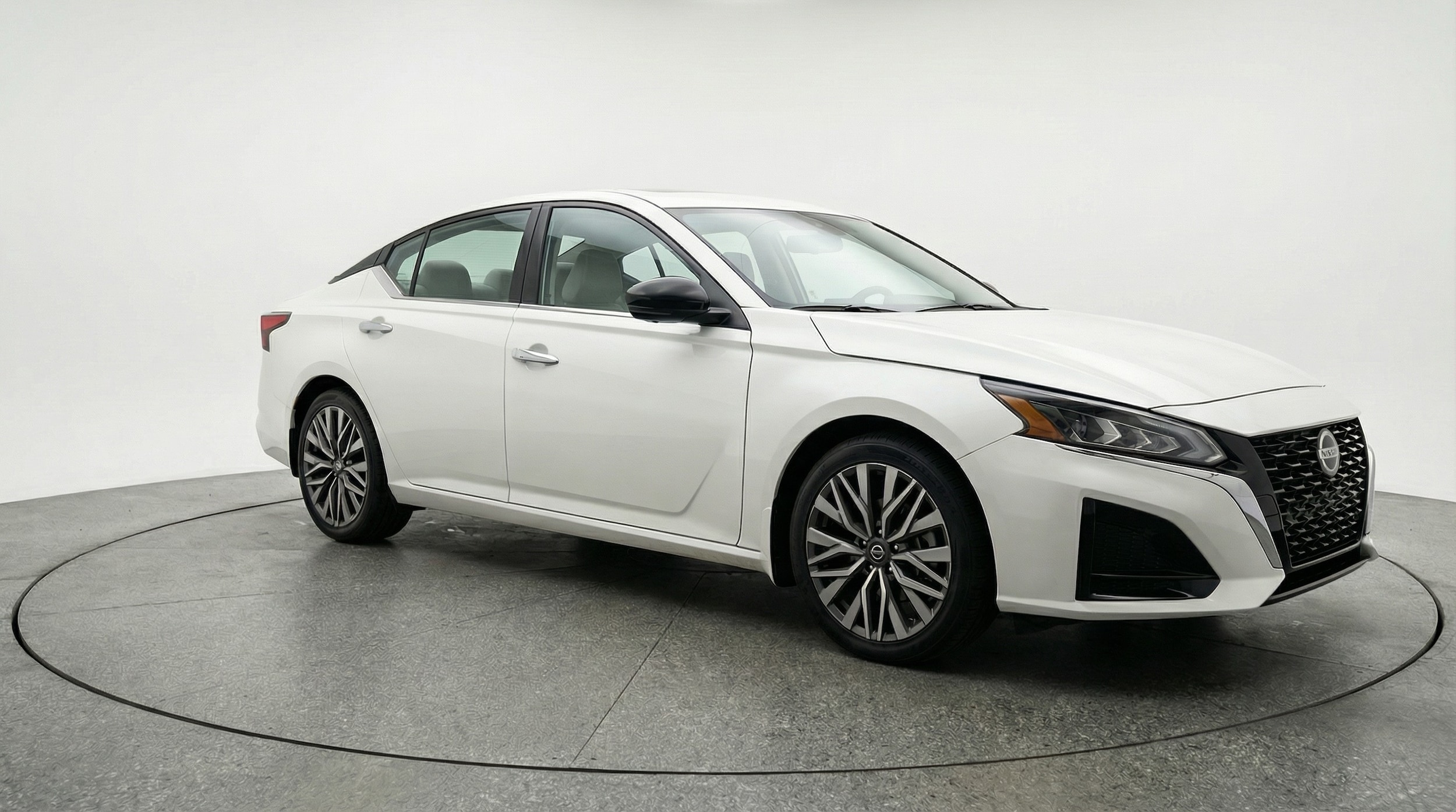 Thumbnail: 2025 Nissan Altima - 1