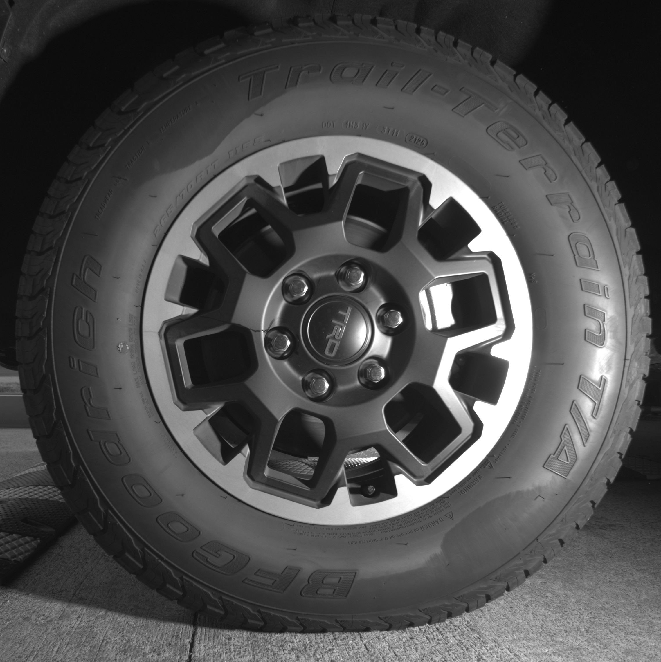 Thumbnail: 2025 Toyota Tacoma - 12