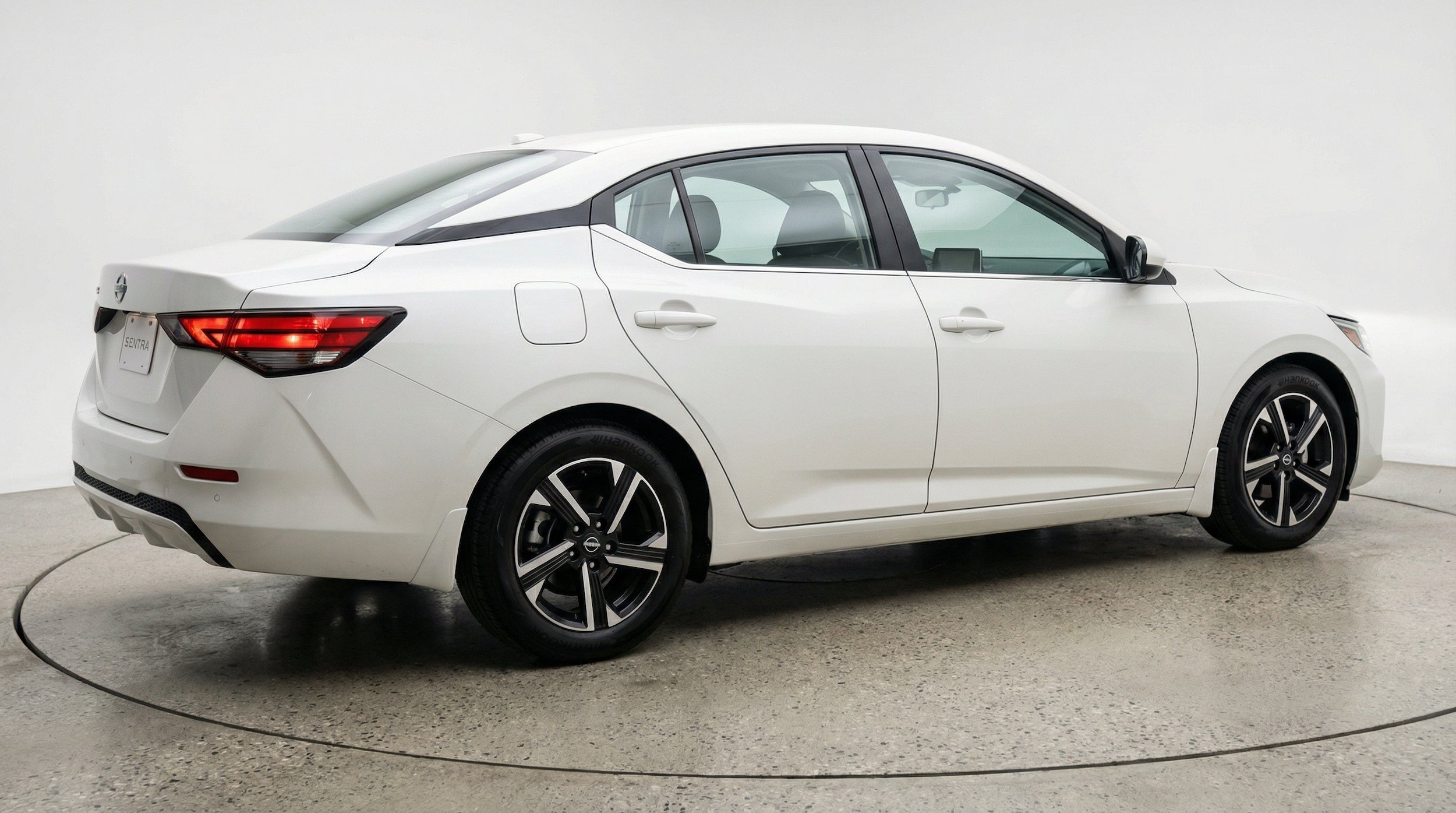 Thumbnail: 2025 Nissan Sentra - 9