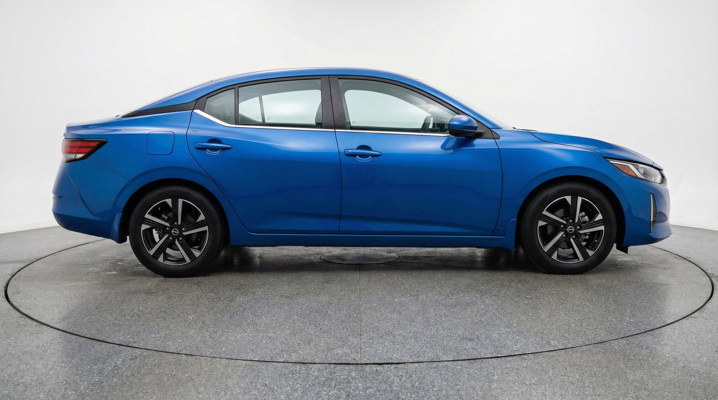 Thumbnail: 2025 Nissan Sentra - 11