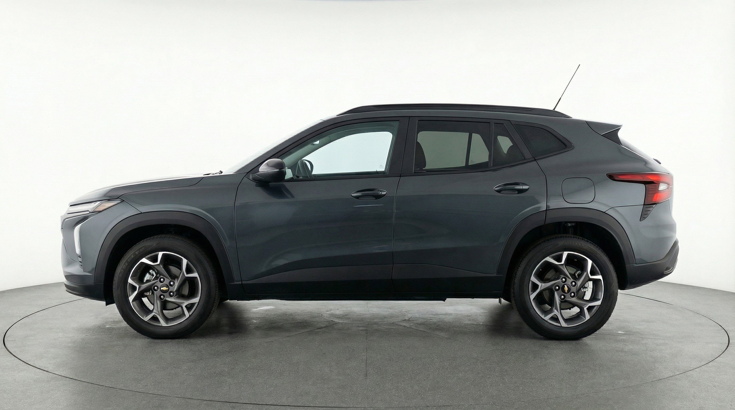 Thumbnail: 2025 Chevrolet Trax - 5