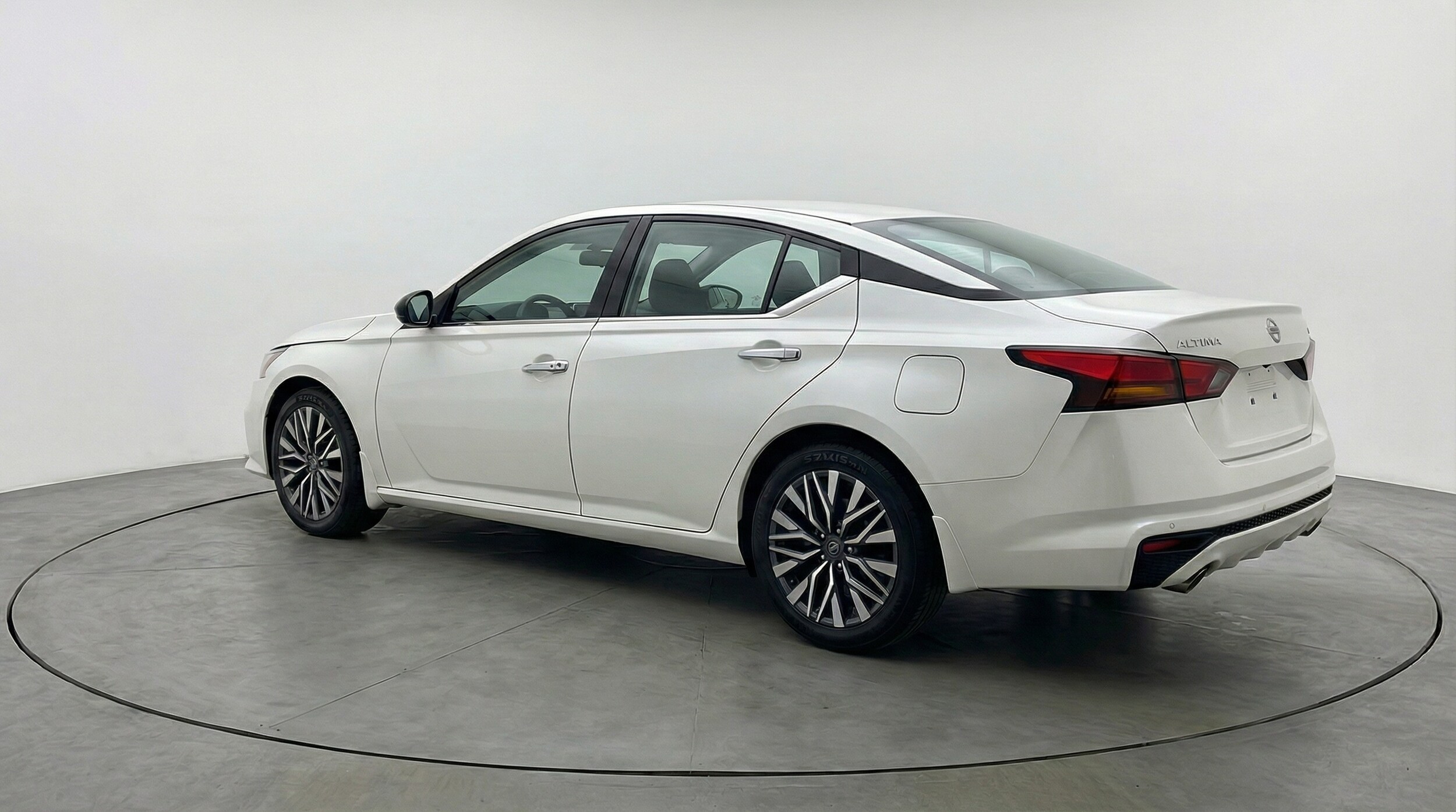 Thumbnail: 2025 Nissan Altima - 5