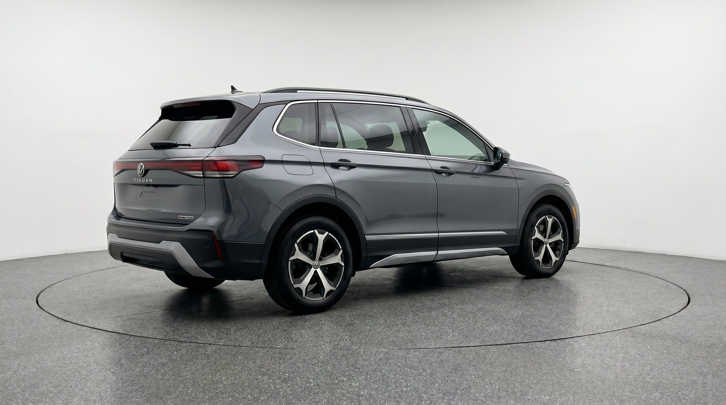 Thumbnail: 2026 Volkswagen Tiguan - 9