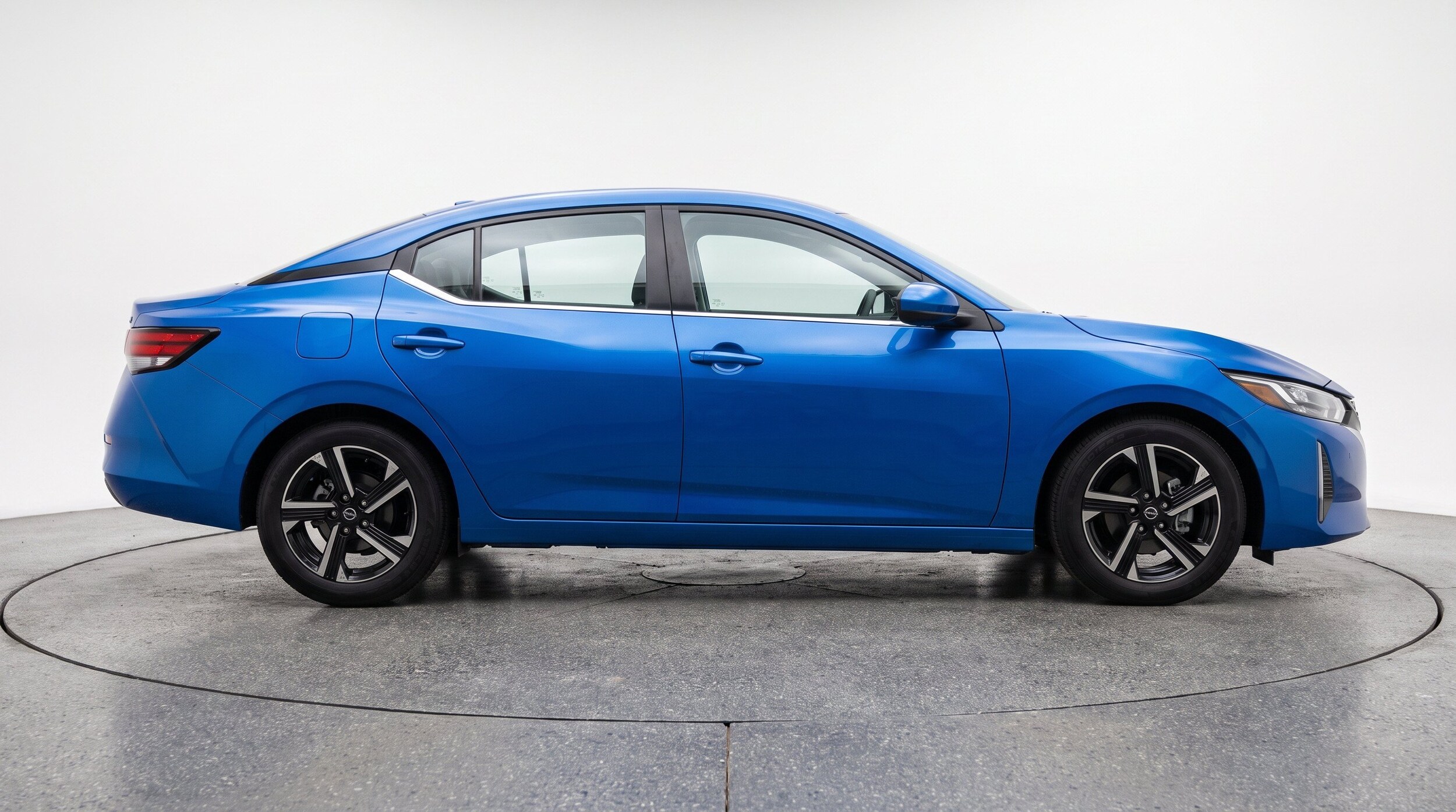 Thumbnail: 2025 Nissan Sentra - 11