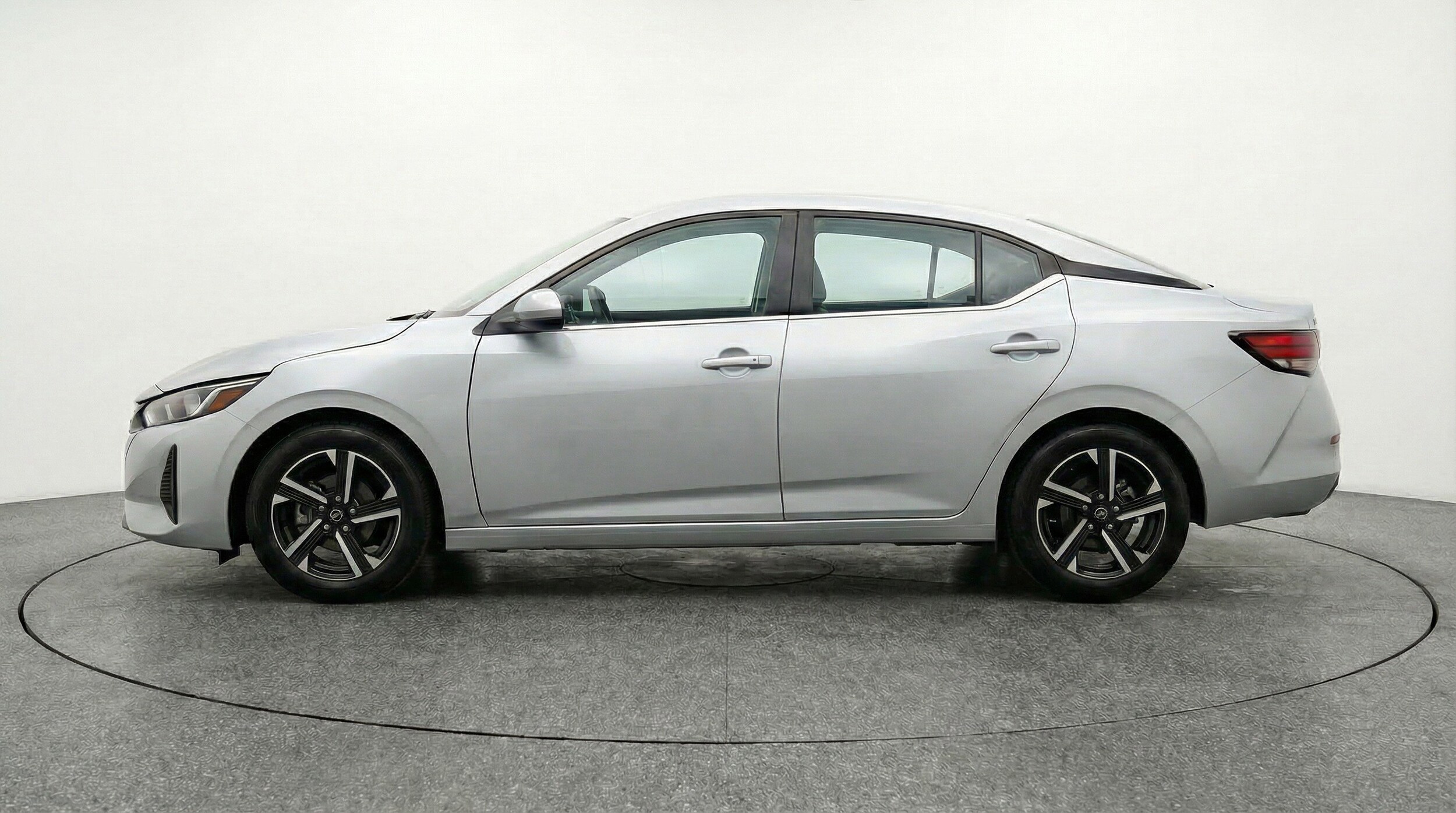 Thumbnail: 2025 Nissan Sentra - 5