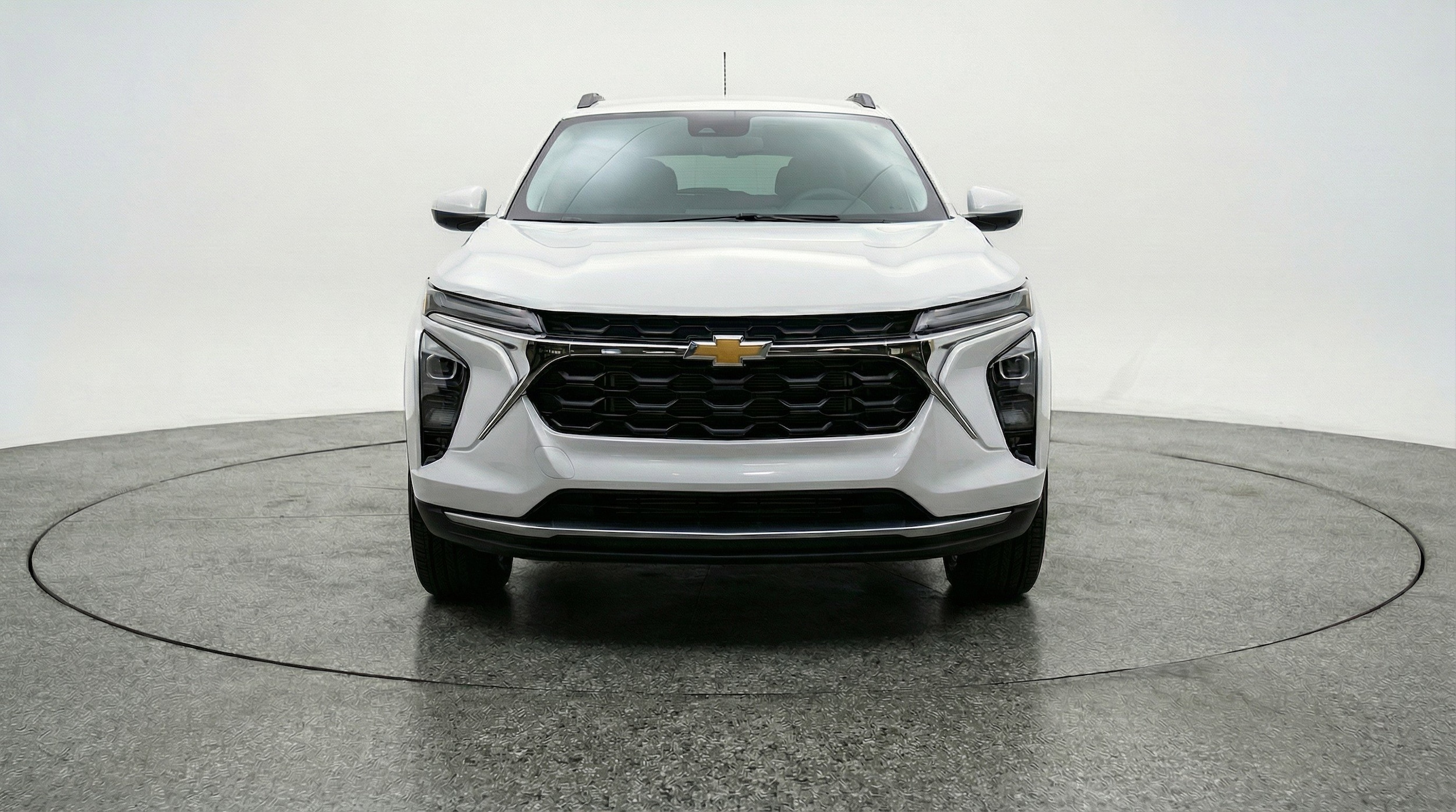 Thumbnail: 2025 Chevrolet Trax - 2