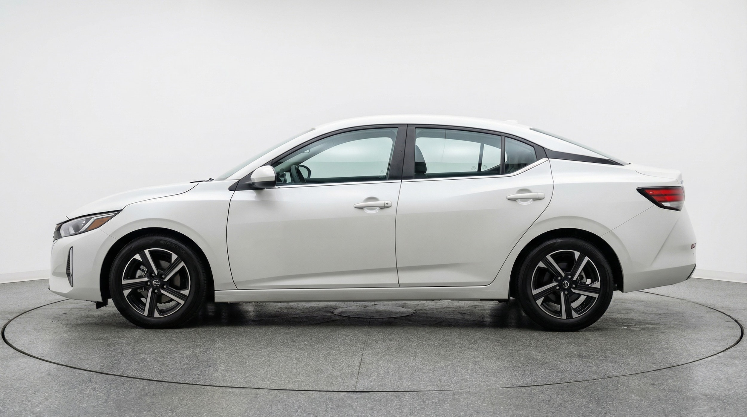 Thumbnail: 2025 Nissan Sentra - 4