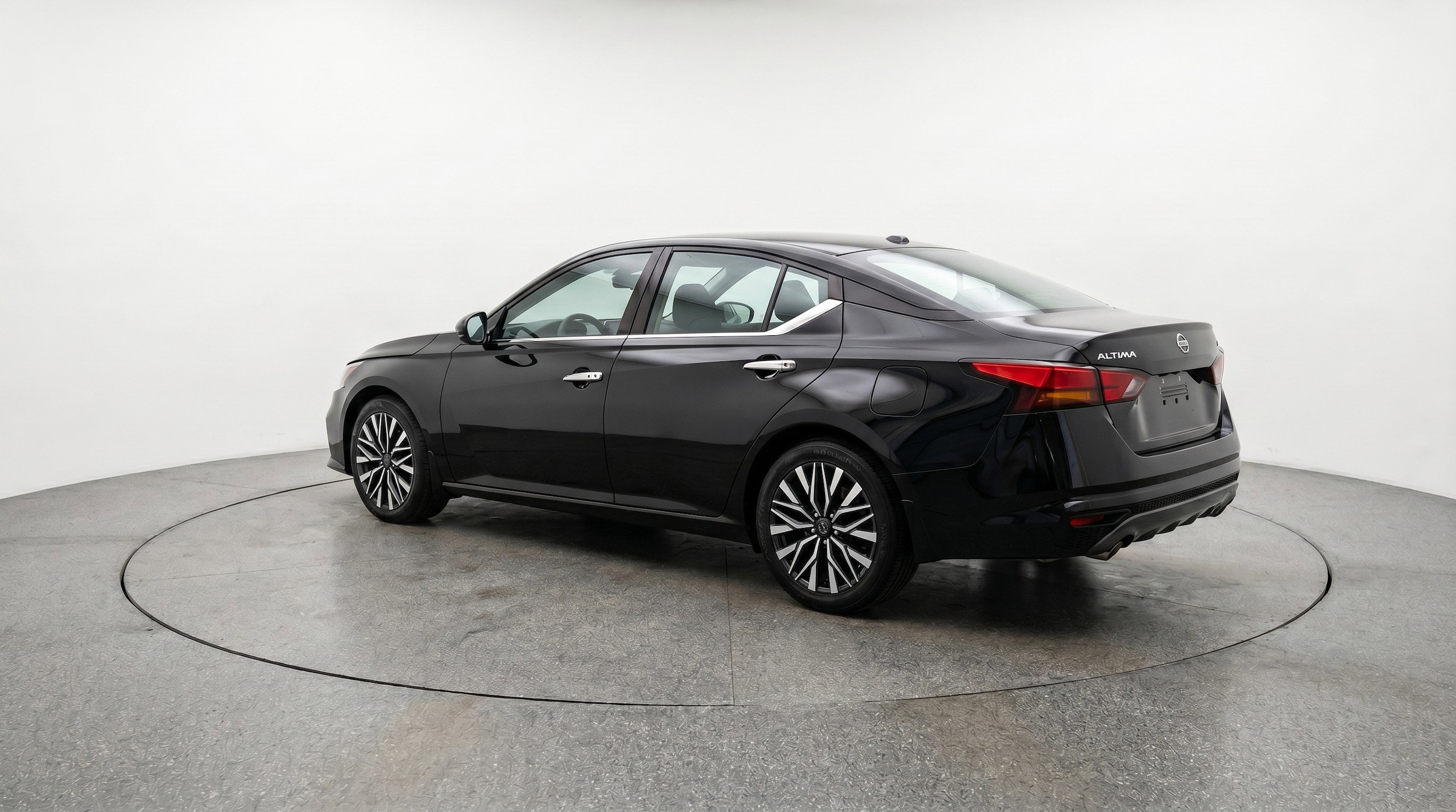 Thumbnail: 2025 Nissan Altima - 6