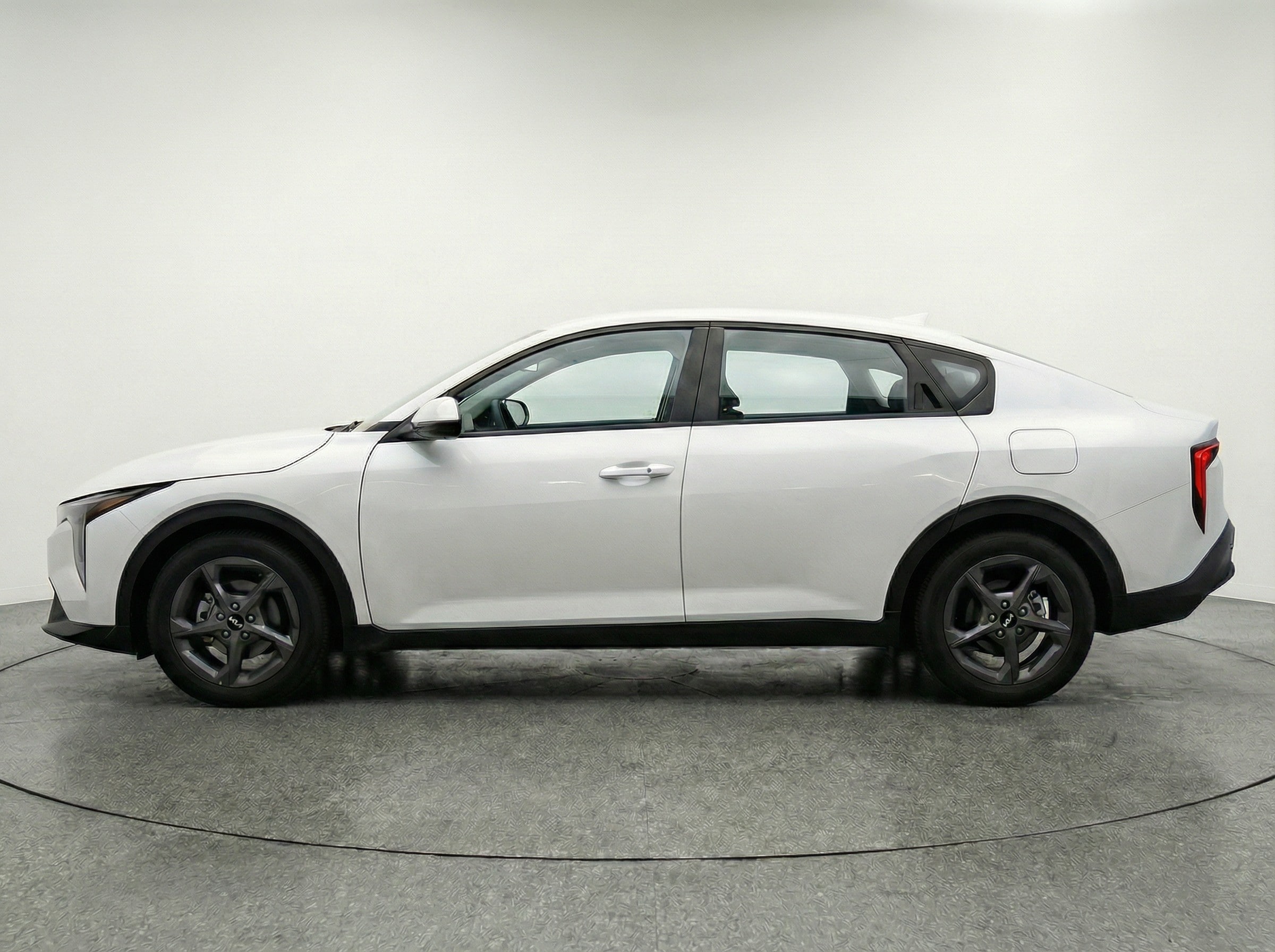 Thumbnail: 2025 Kia K4 - 4