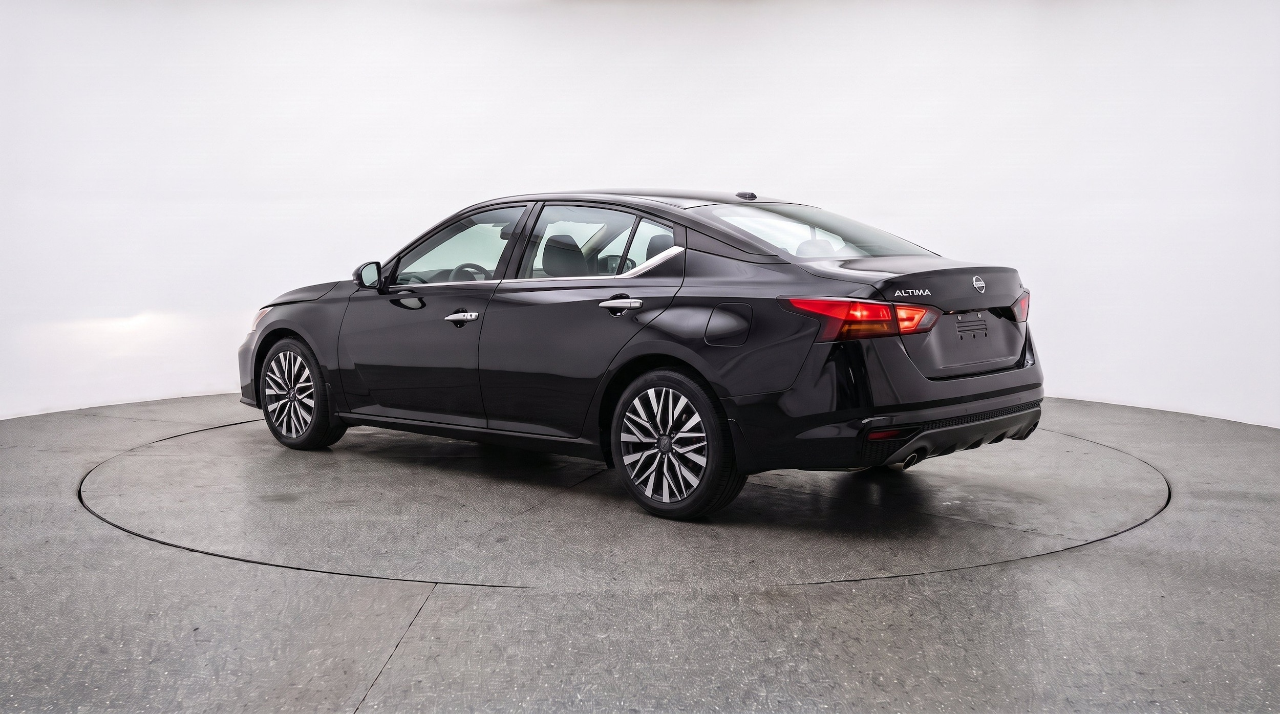 Thumbnail: 2025 Nissan Altima - 6