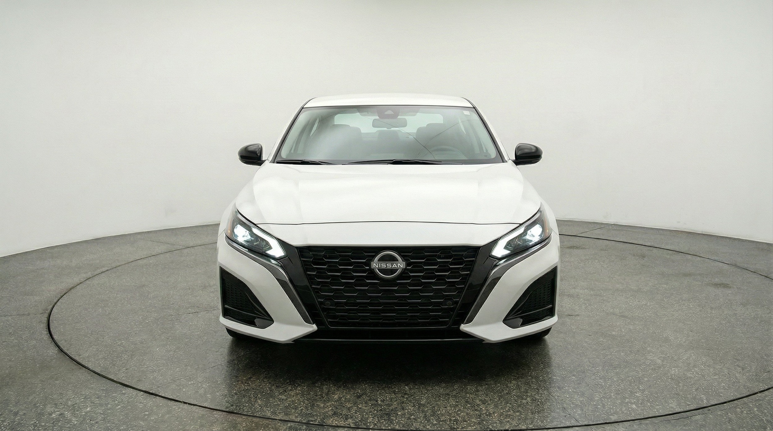 Thumbnail: 2025 Nissan Altima - 2