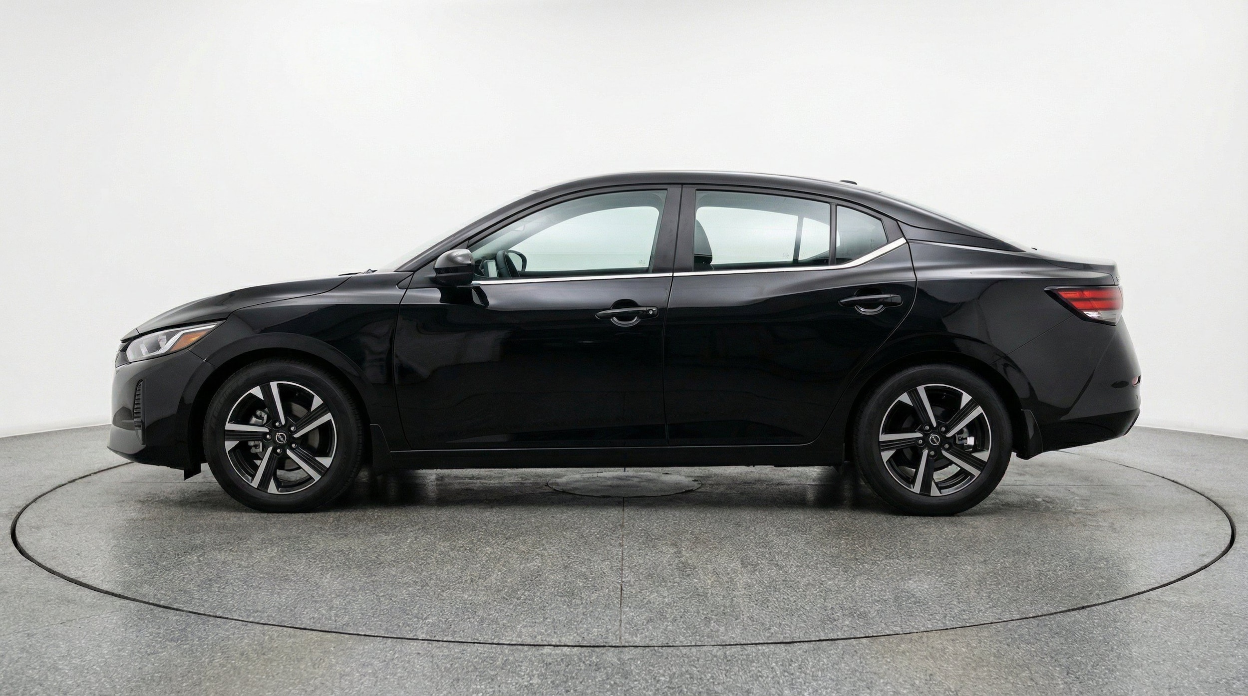 Thumbnail: 2025 Nissan Sentra - 5