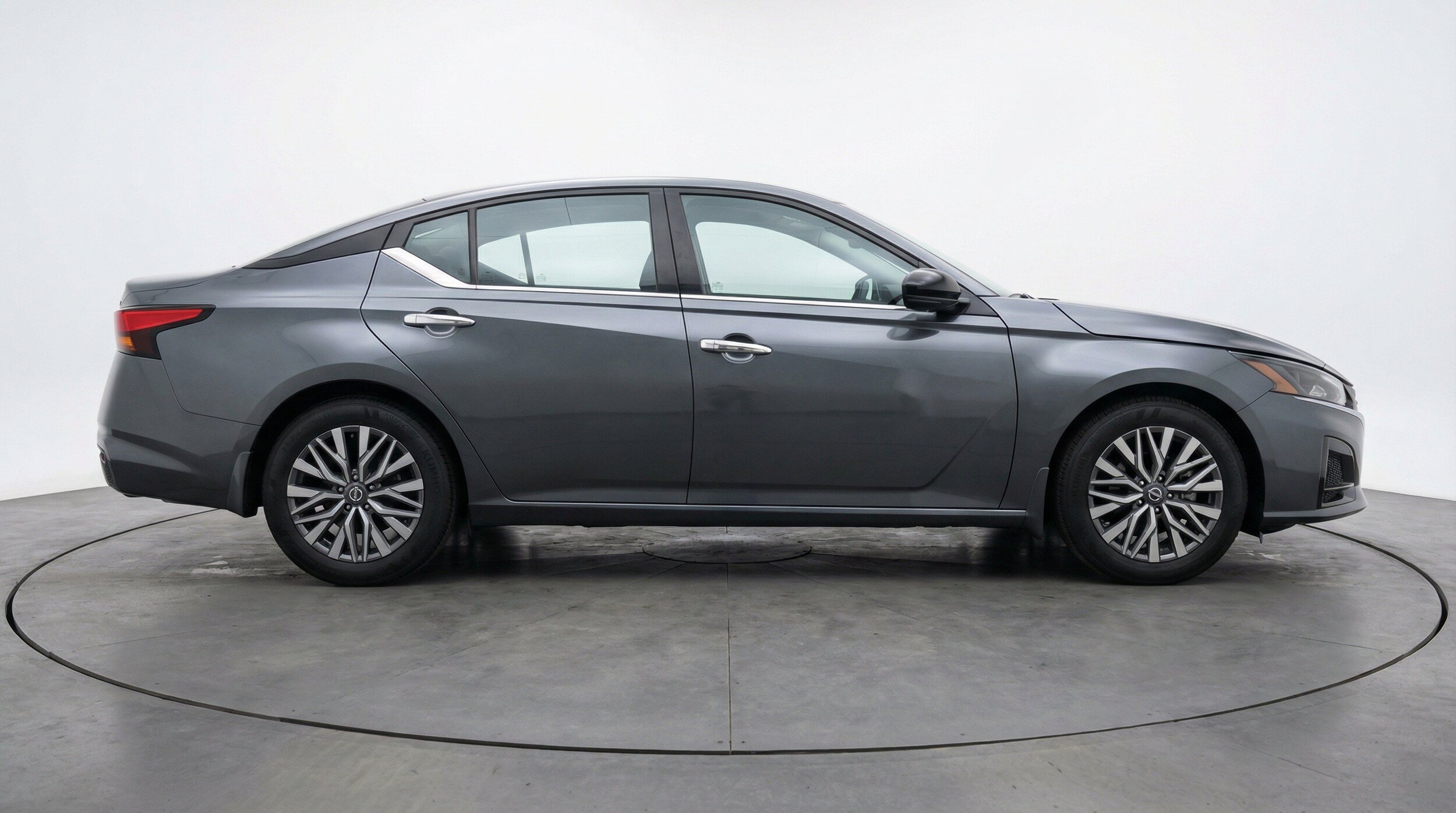 Thumbnail: 2025 Nissan Altima - 11