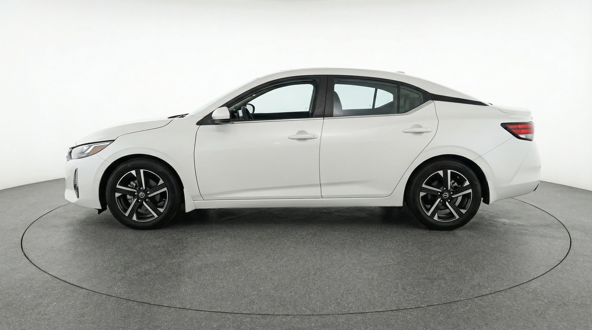Thumbnail: 2025 Nissan Sentra - 5
