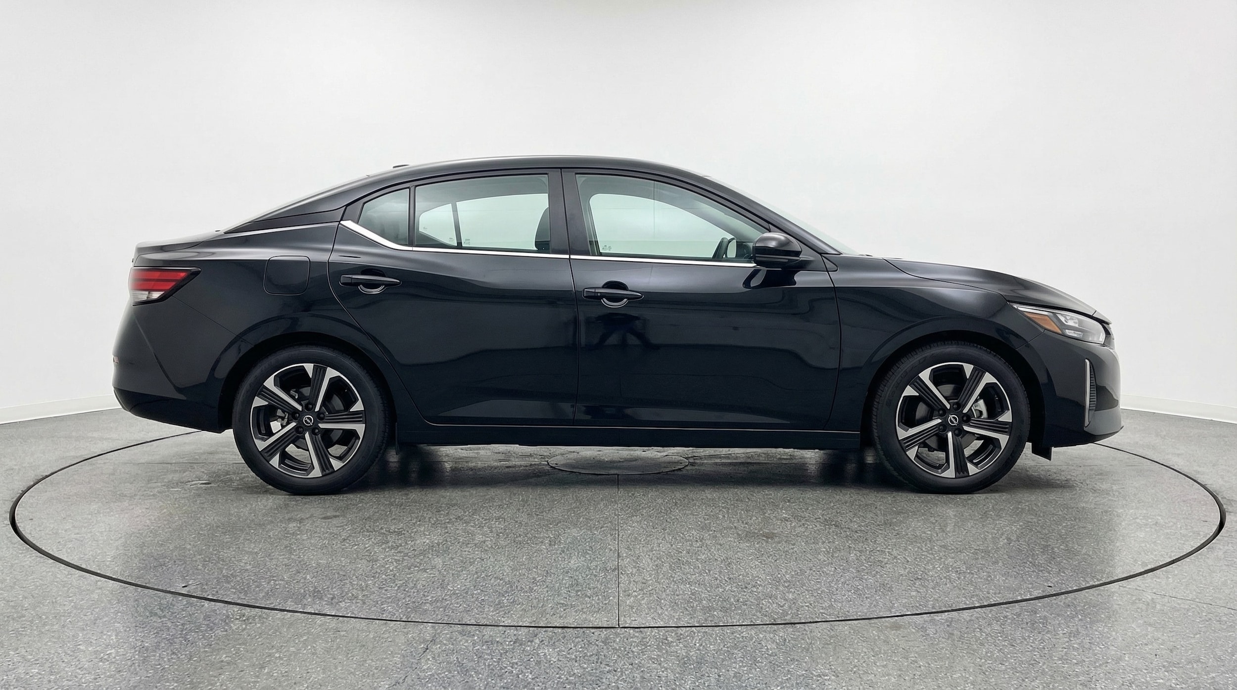 Thumbnail: 2025 Nissan Sentra - 8