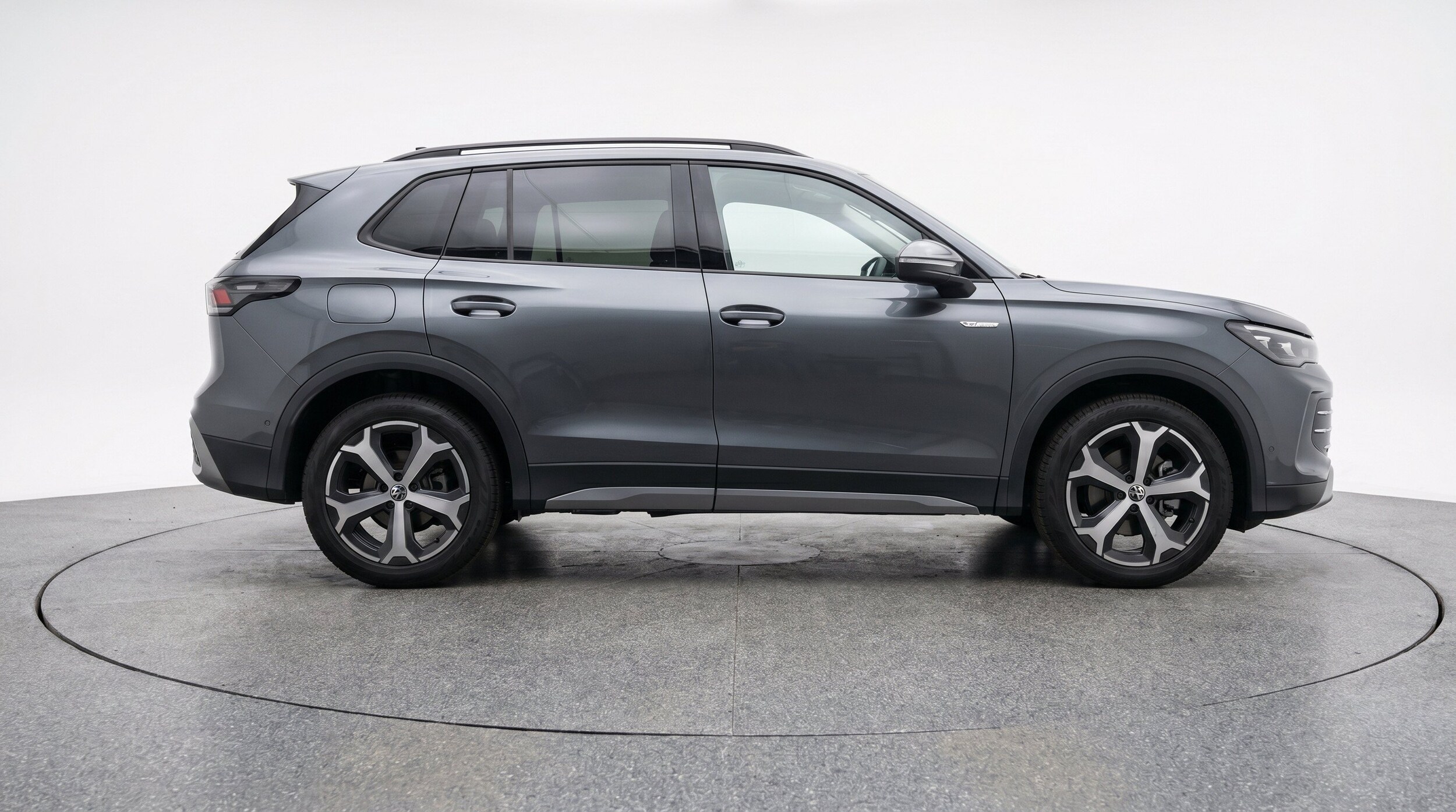 Thumbnail: 2026 Volkswagen Tiguan - 10