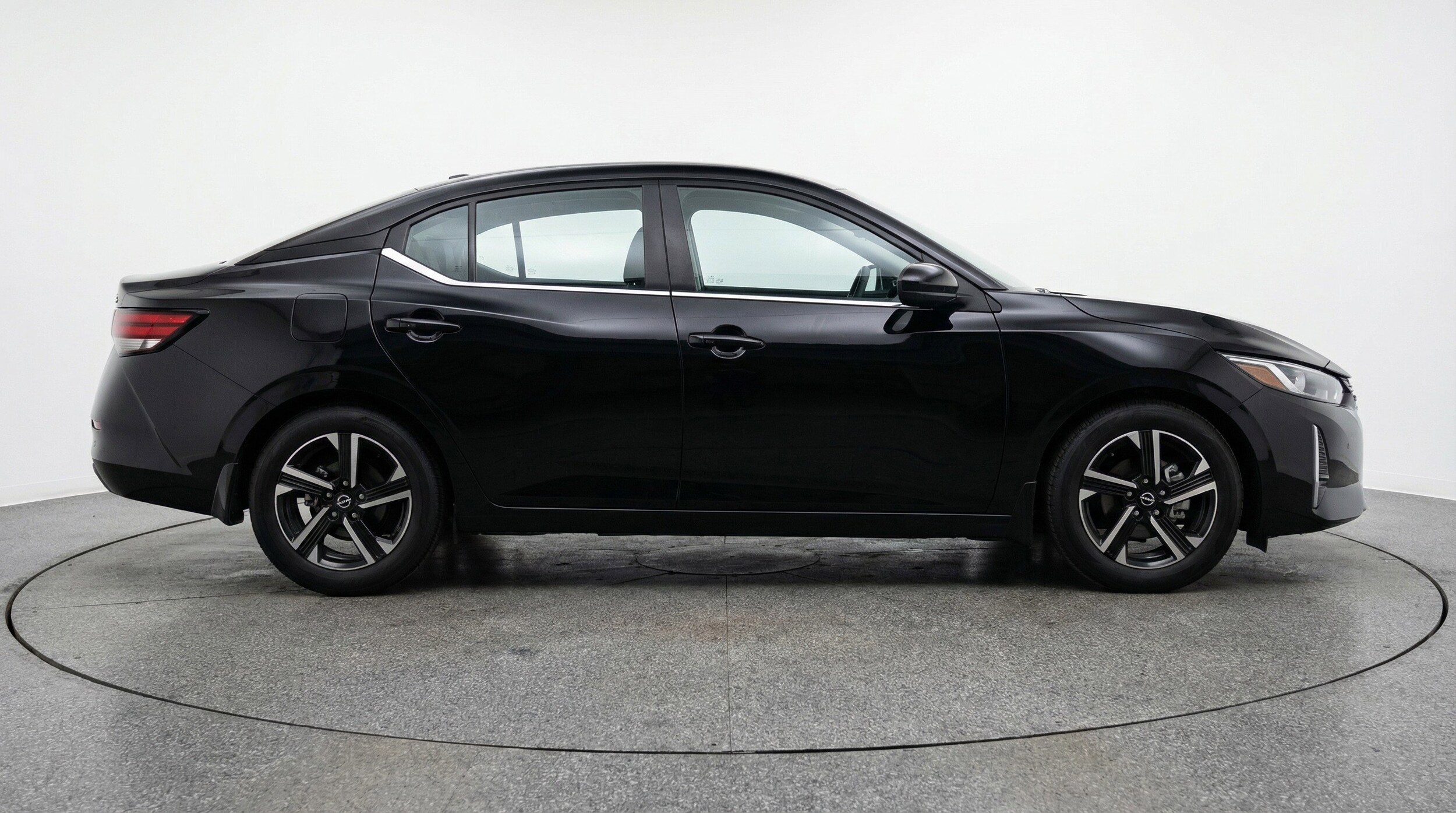 Thumbnail: 2025 Nissan Sentra - 11