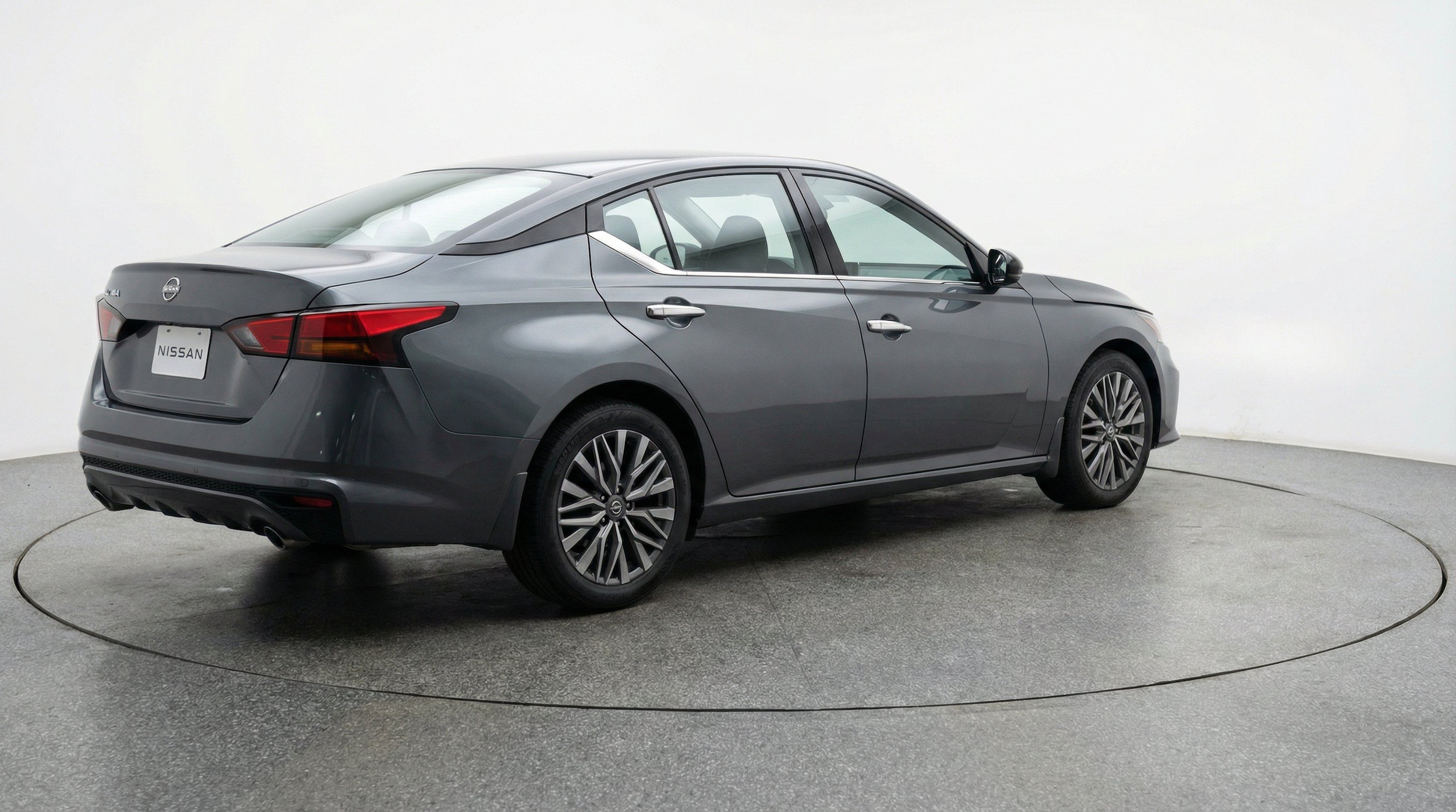 Thumbnail: 2025 Nissan Altima - 9