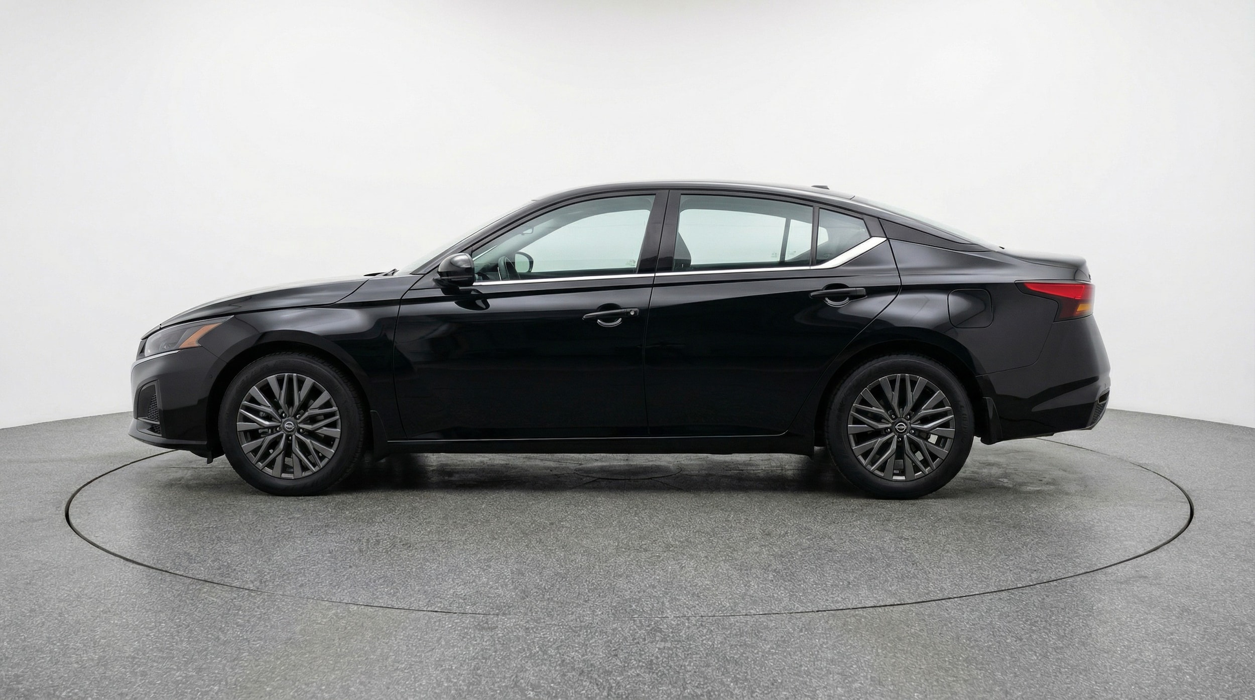 Thumbnail: 2025 Nissan Altima - 4