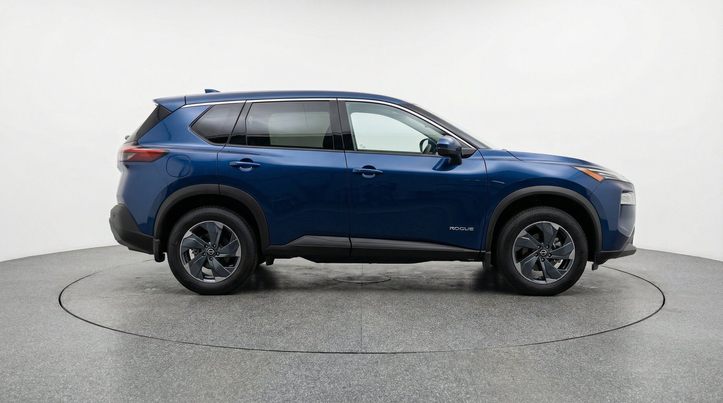 Thumbnail: 2025 Nissan Rogue - 10