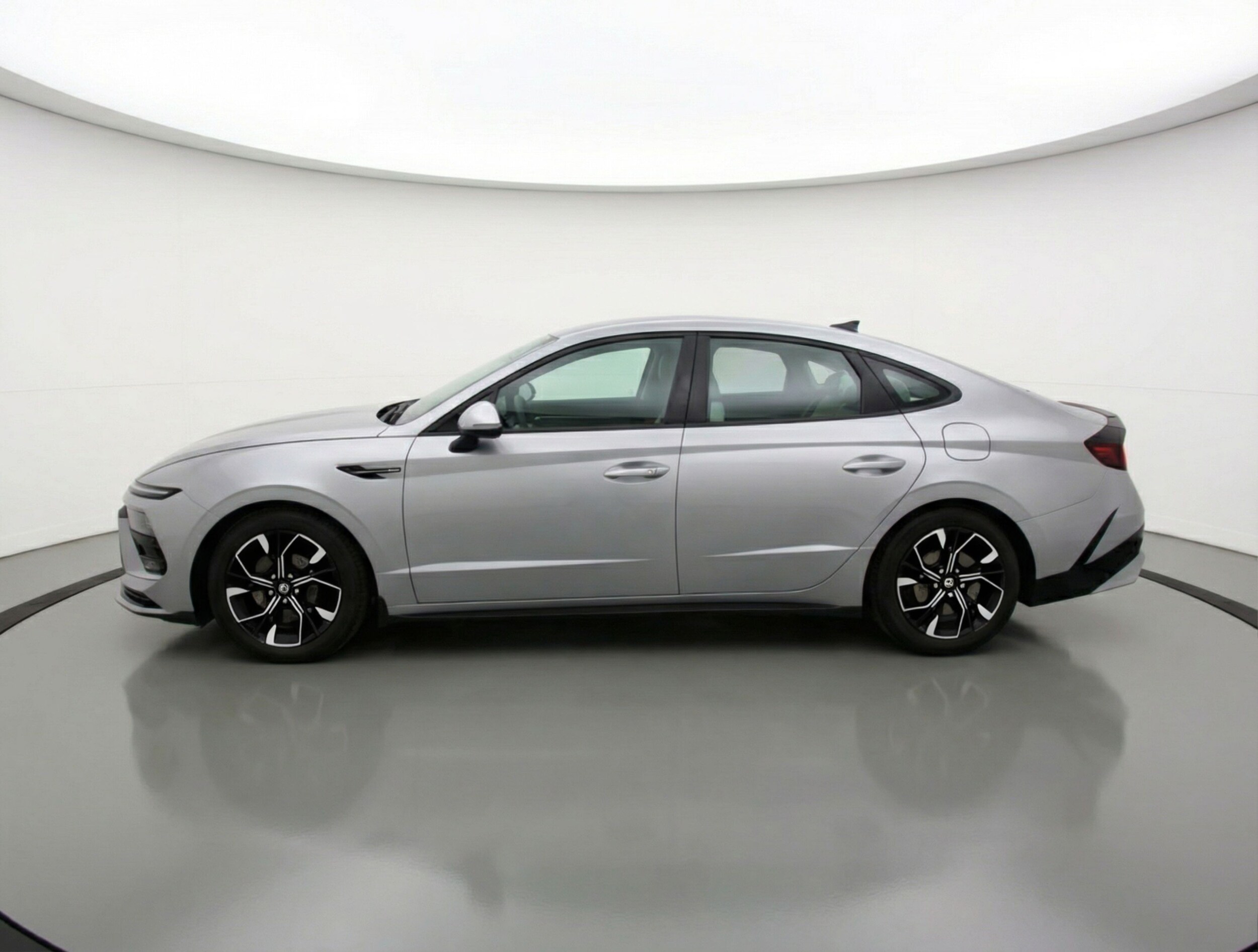 Thumbnail: 2025 Hyundai Sonata - 4