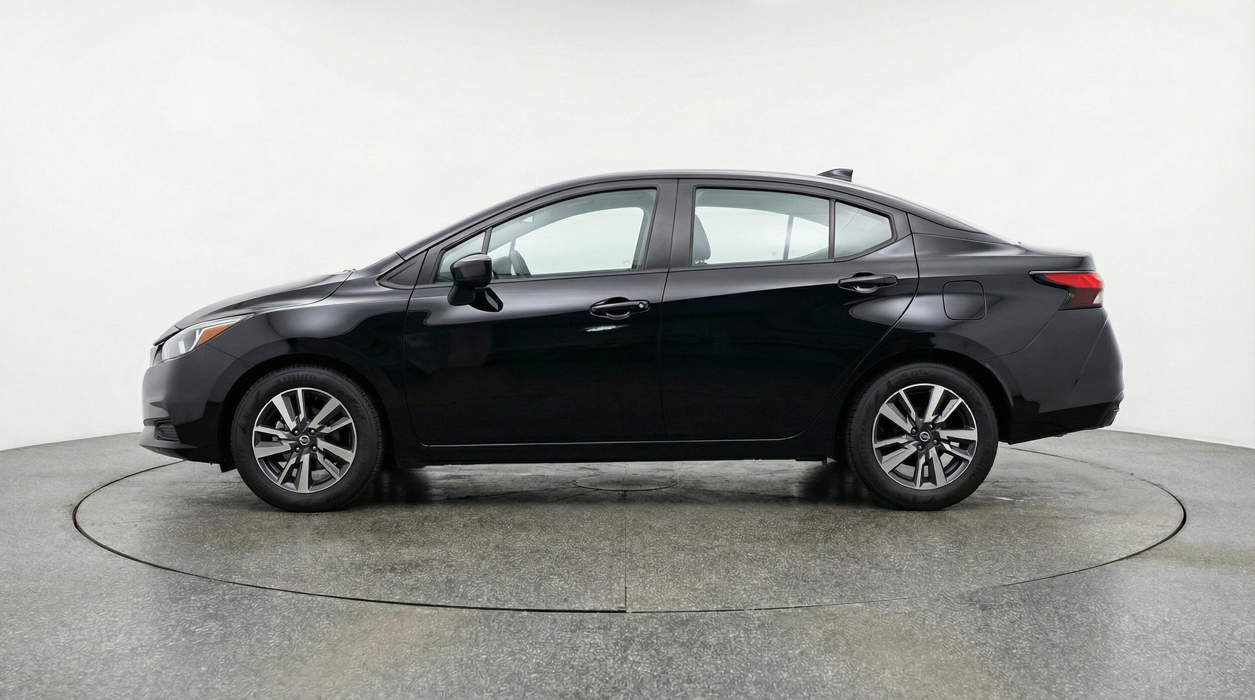 Thumbnail: 2025 Nissan Versa - 5