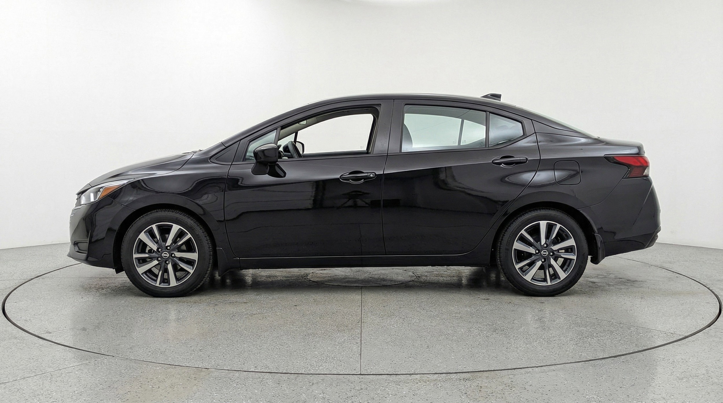 Thumbnail: 2025 Nissan Versa - 5