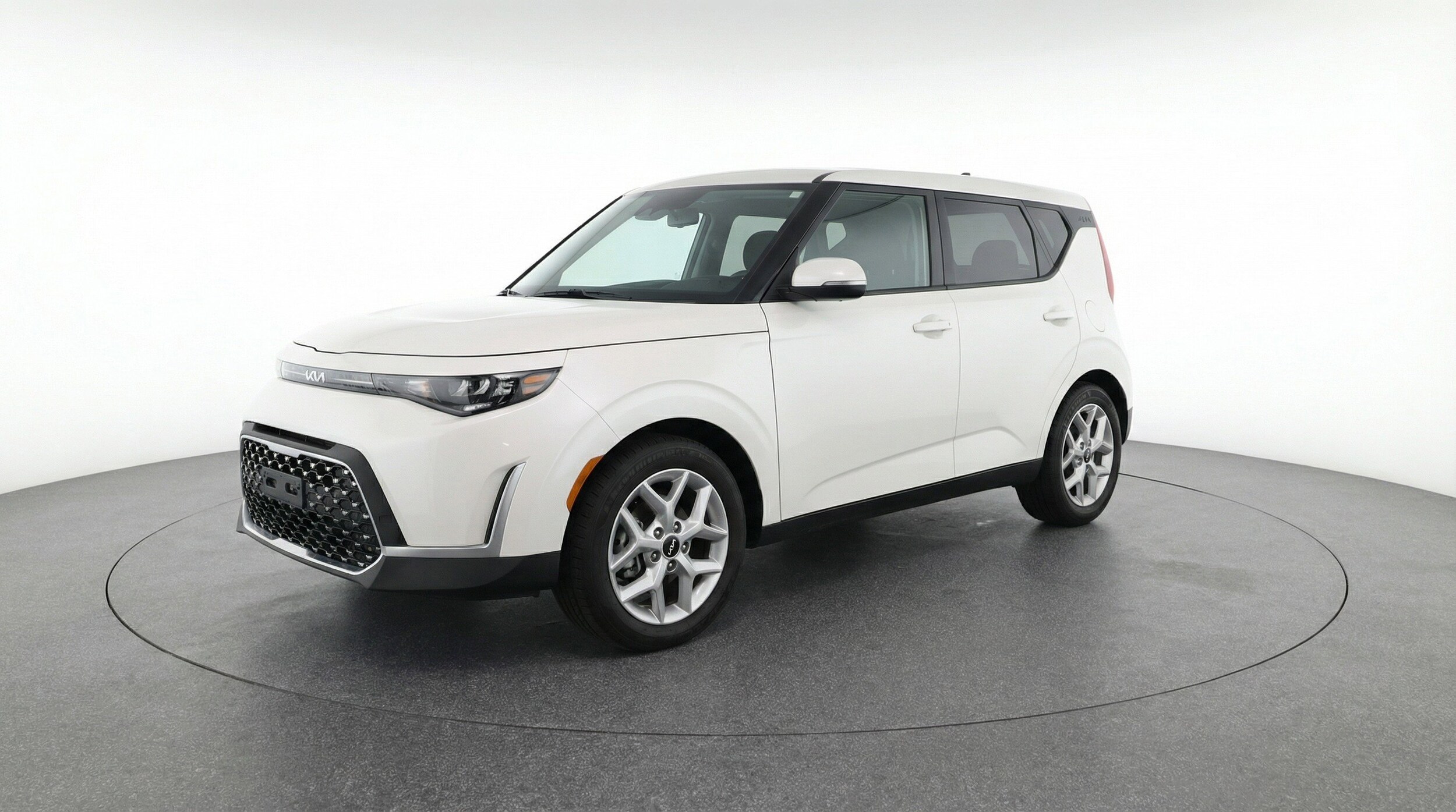 Thumbnail: 2025 Kia Soul - 3