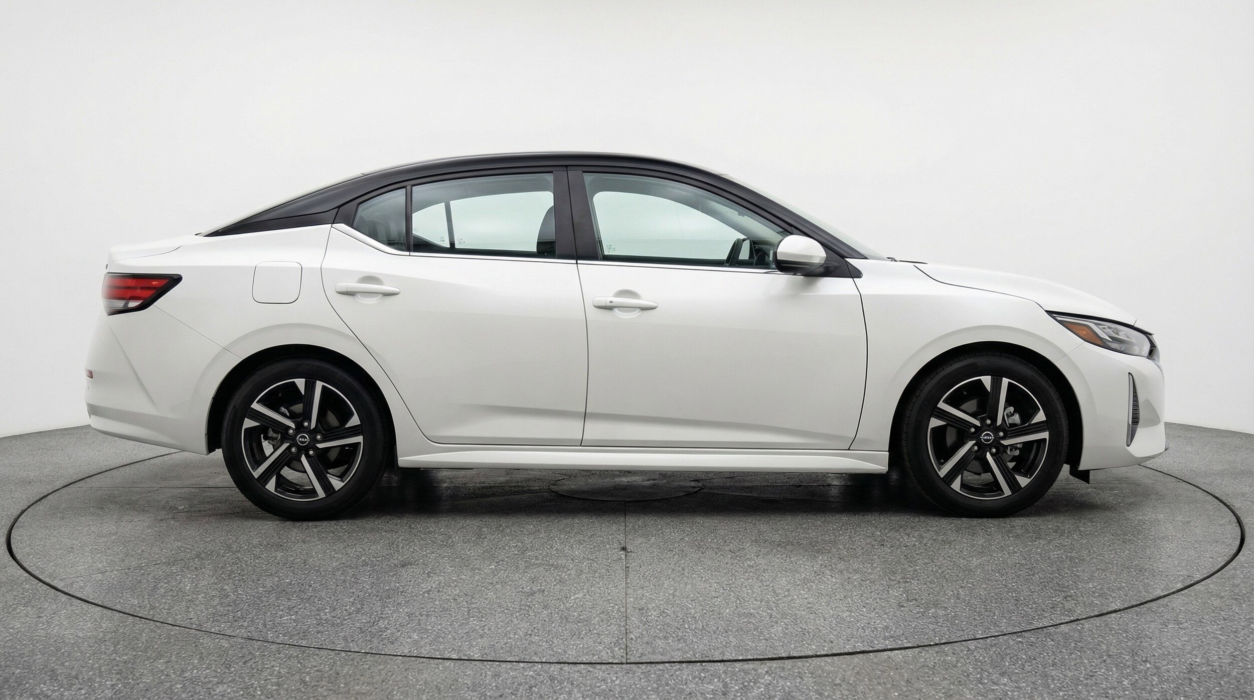 Thumbnail: 2025 Nissan Sentra - 11