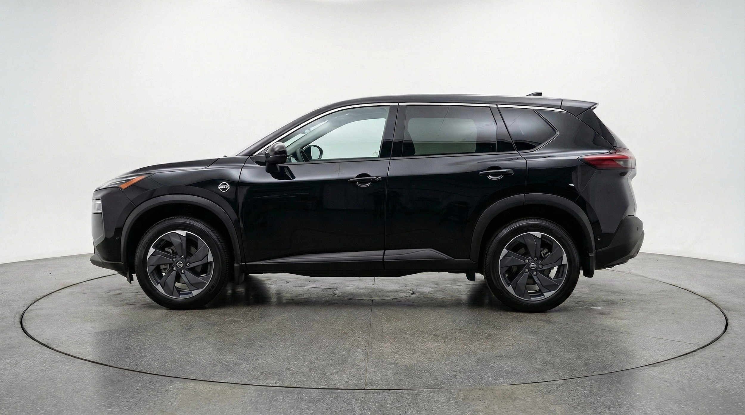 Thumbnail: 2025 Nissan Rogue - 5