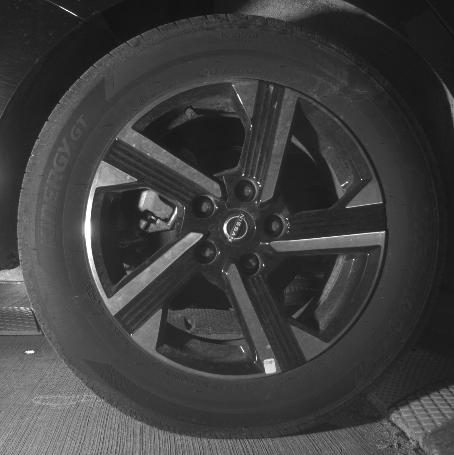 Thumbnail: 2025 Nissan Sentra - 12