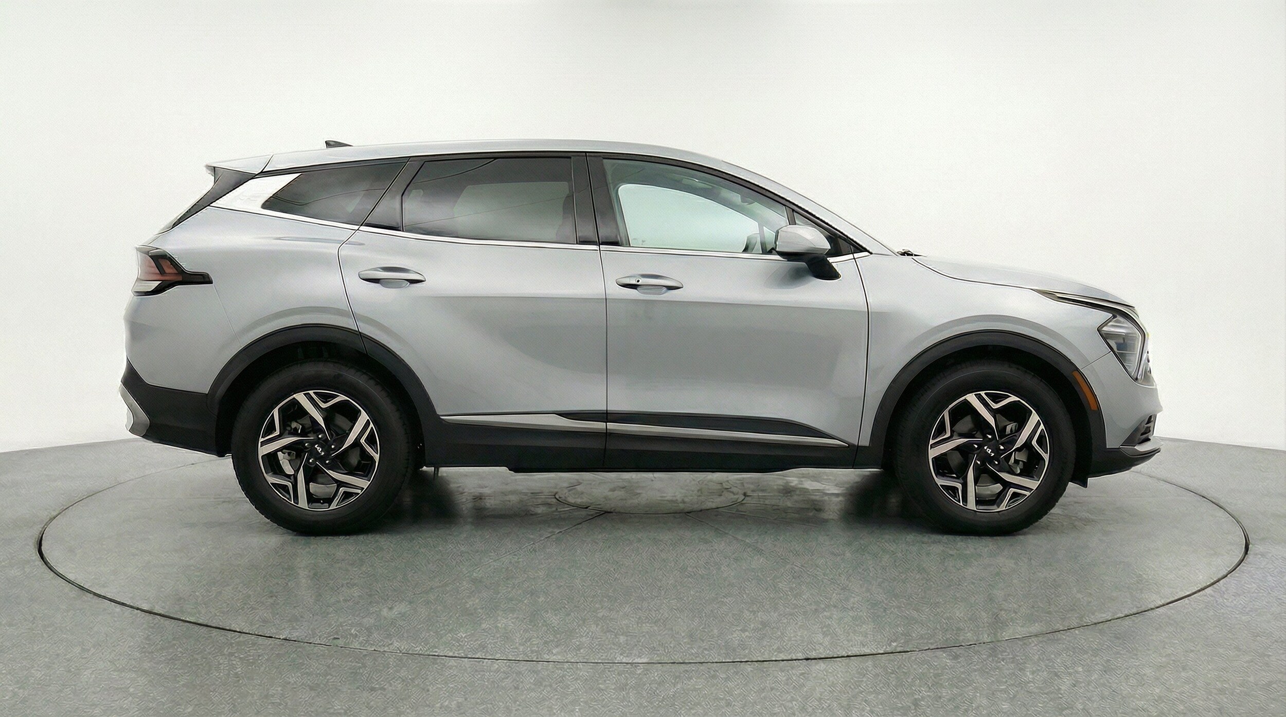 Thumbnail: 2025 Kia Sportage - 11