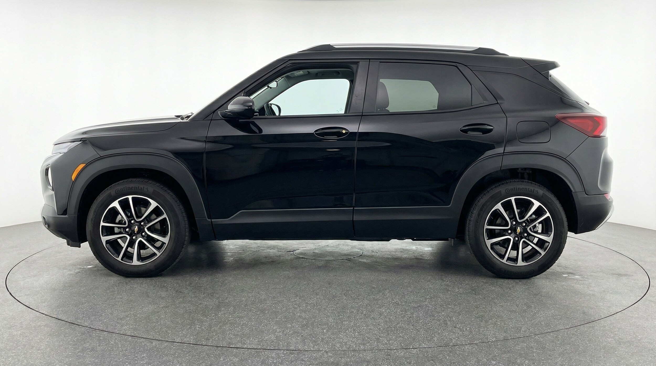 Thumbnail: 2025 Chevrolet TrailBlazer - 4