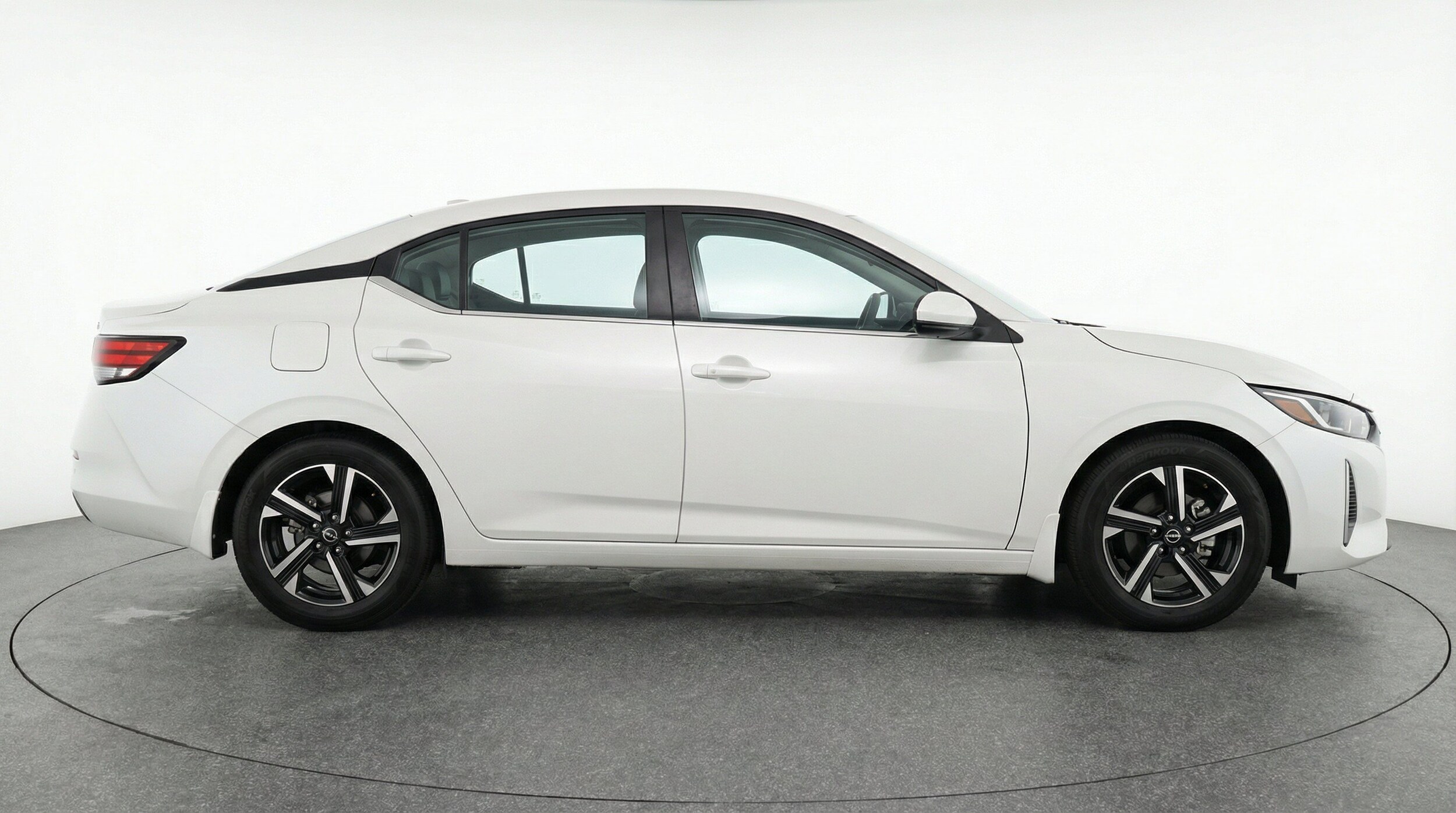 Thumbnail: 2025 Nissan Sentra - 11