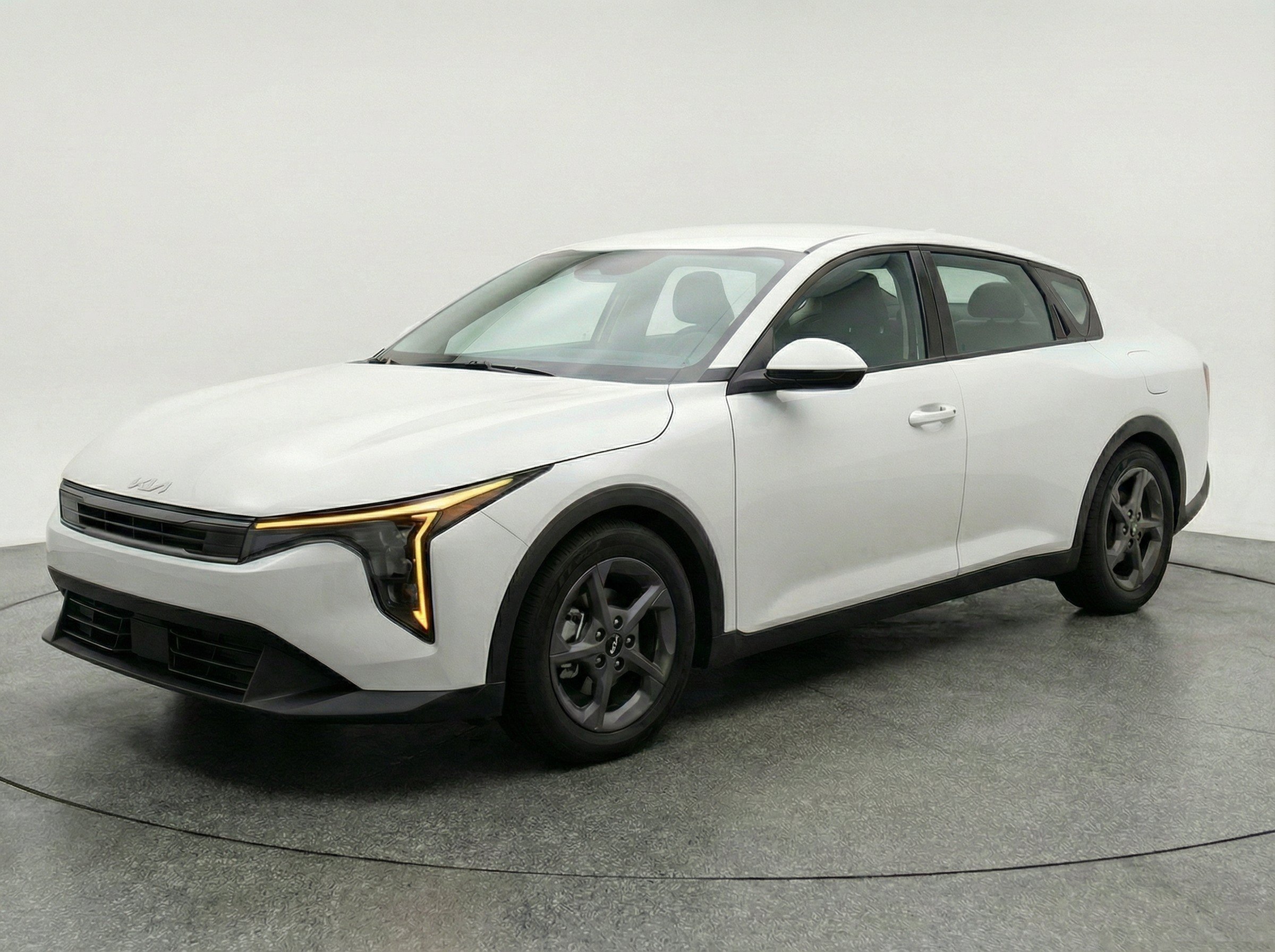 Thumbnail: 2025 Kia K4 - 3