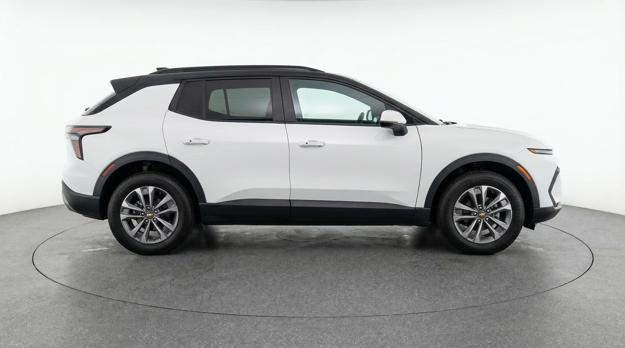 Thumbnail: 2025 Chevrolet Equinox - 8