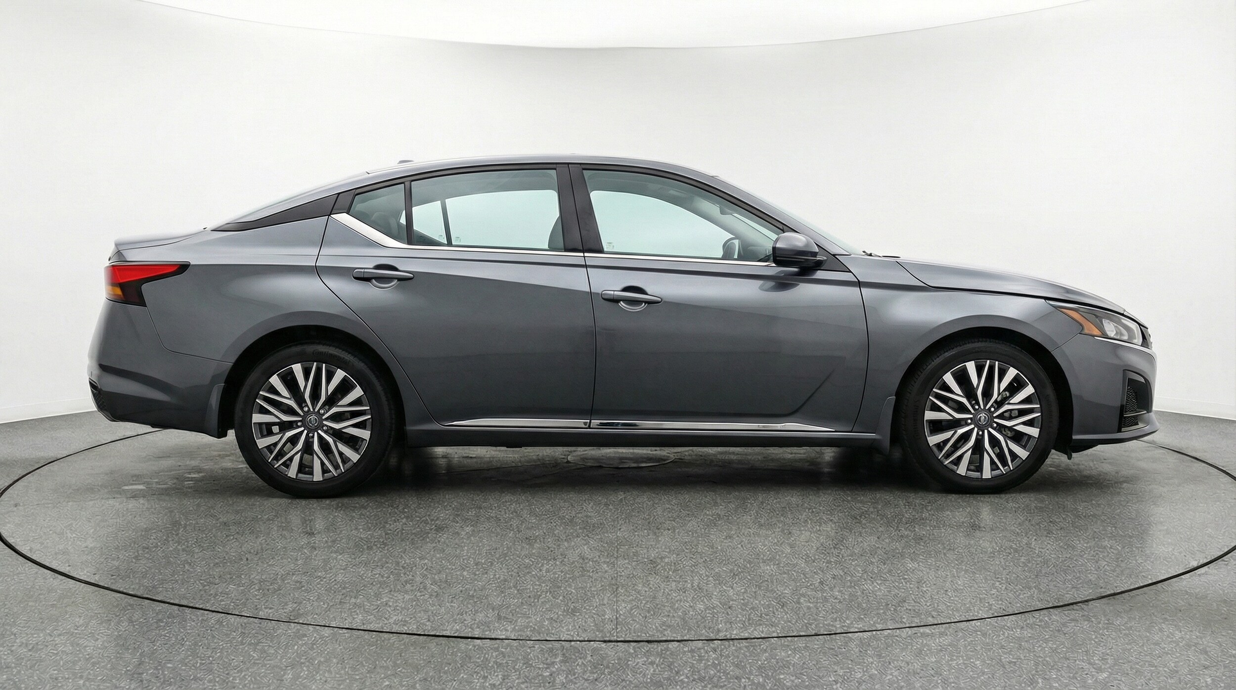 Thumbnail: 2025 Nissan Altima - 8