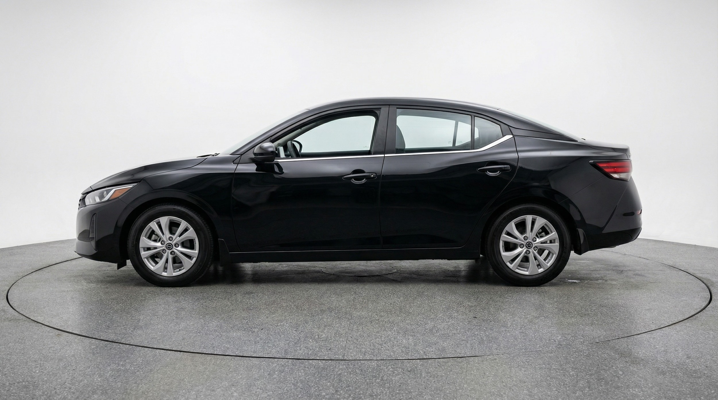 Thumbnail: 2025 Nissan Sentra - 4