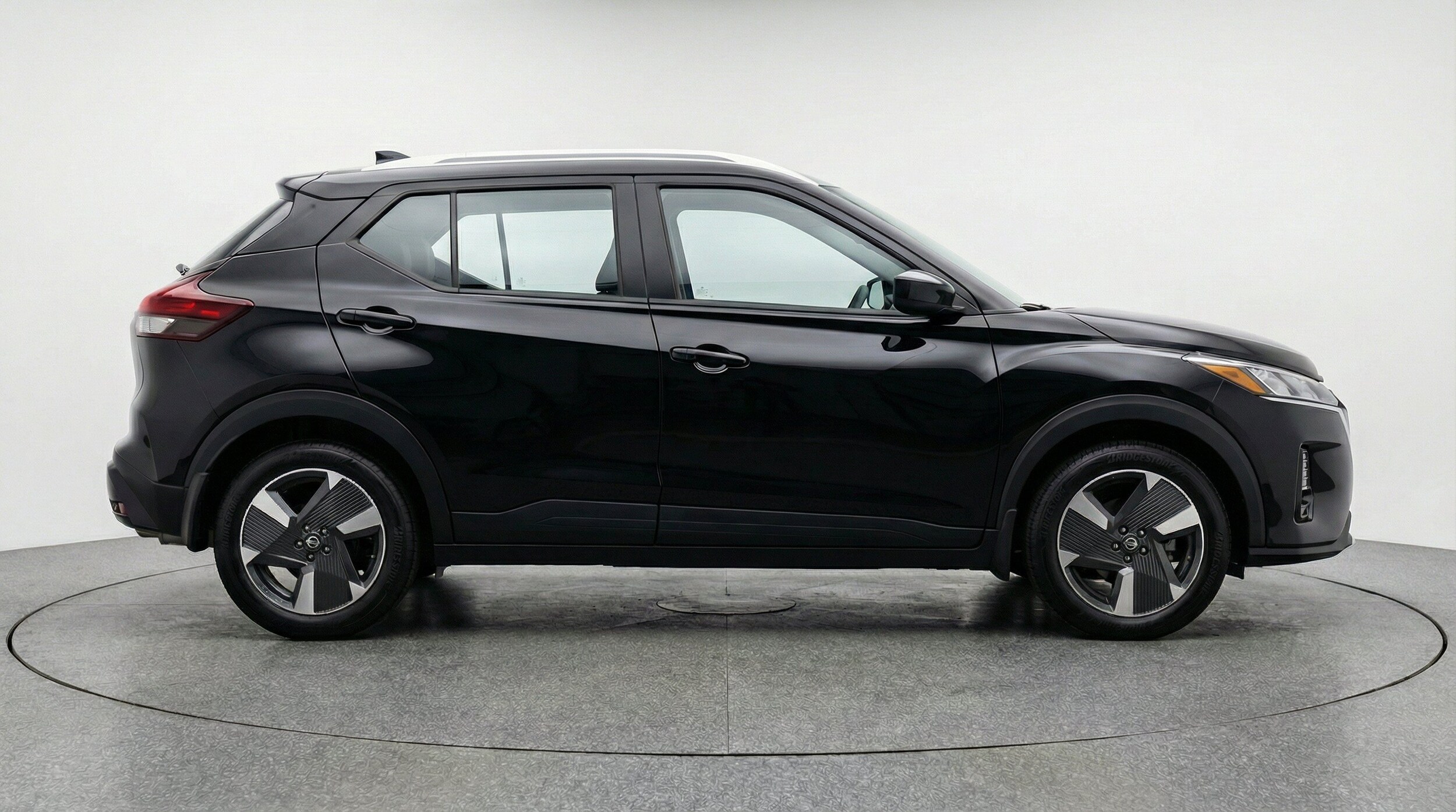 Thumbnail: 2026 Nissan Kicks - 11