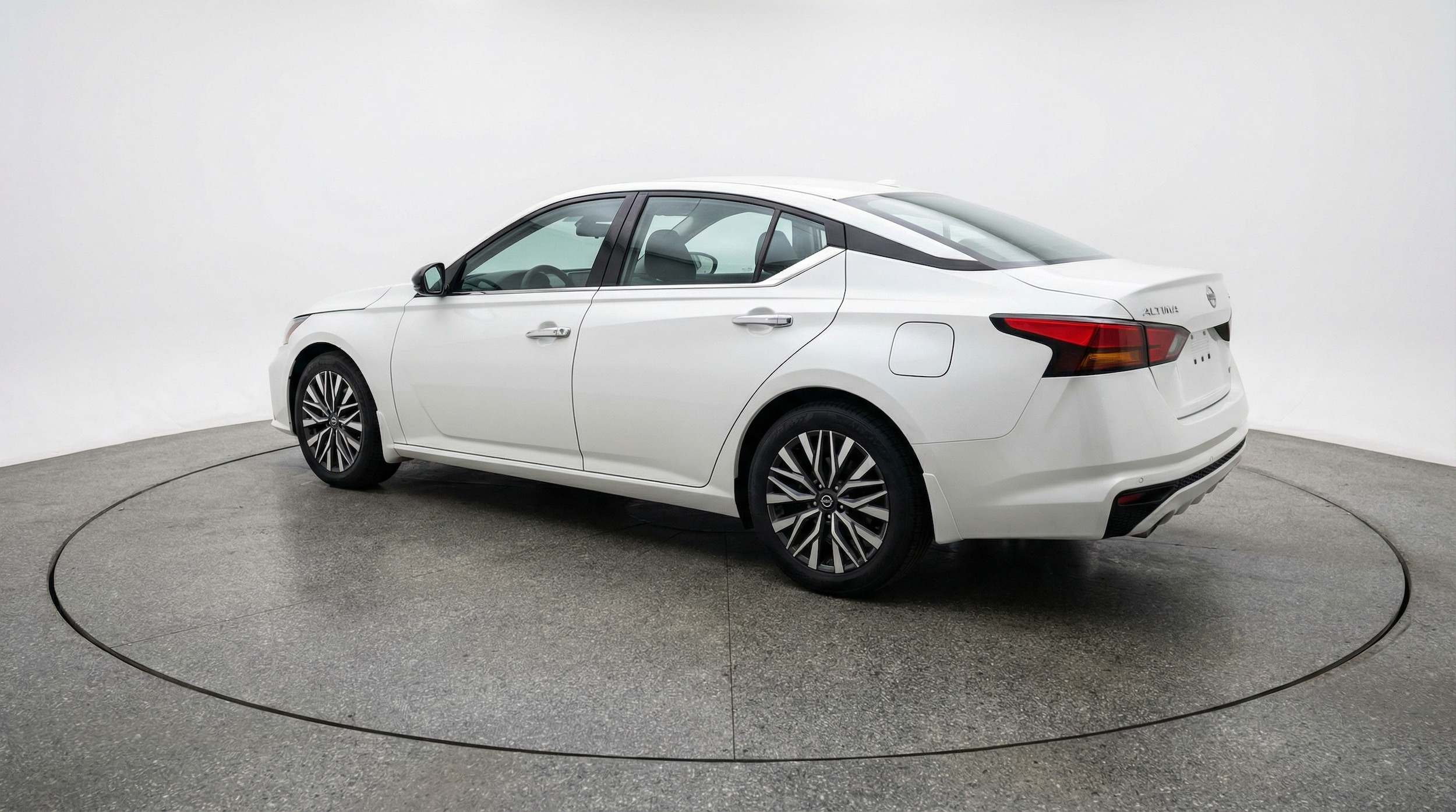 Thumbnail: 2025 Nissan Altima - 5