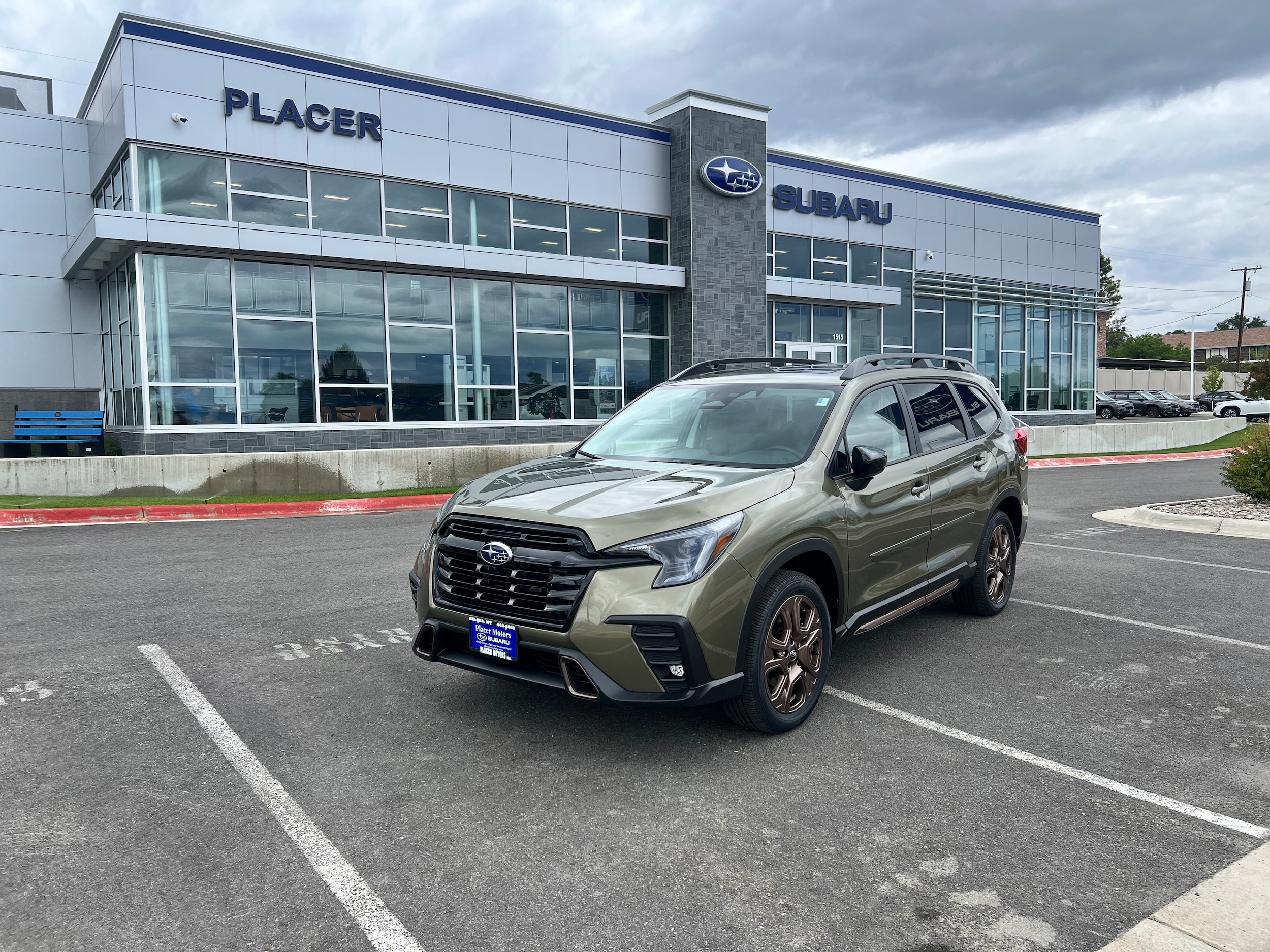 2025 Subaru Ascent Bronze Edition's photo