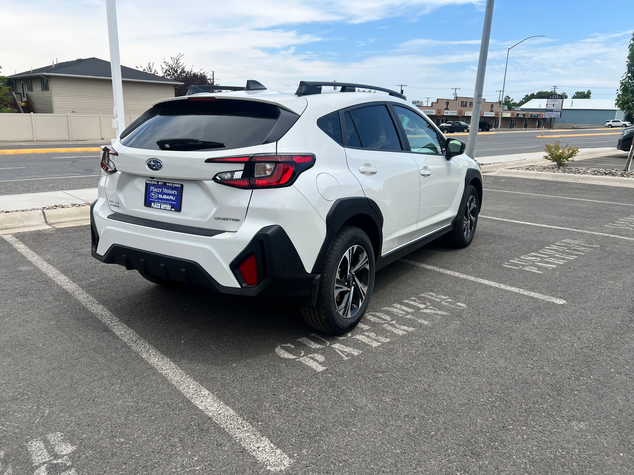 2025 Subaru Crosstrek Premium photo 4