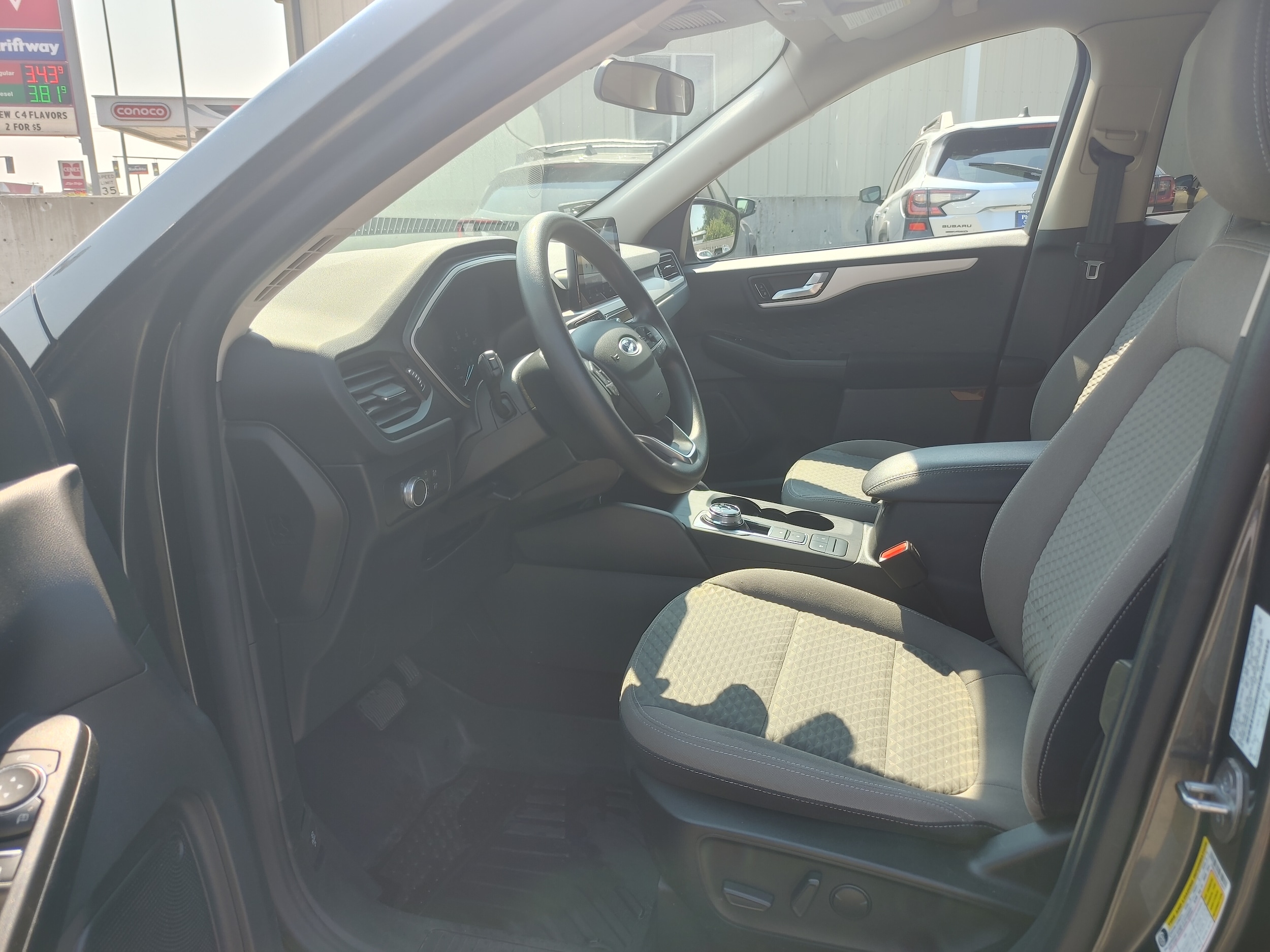 Used 2020 Ford Escape SE with VIN 1FMCU9G69LUC48627 for sale in Helena, MT