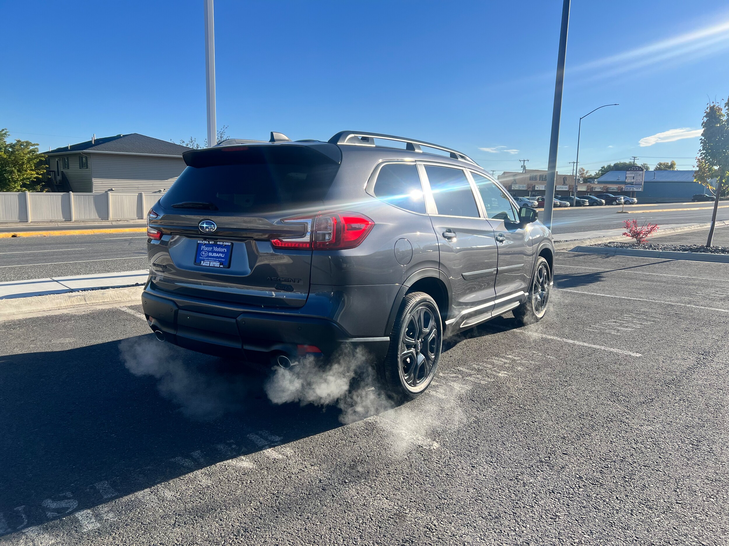 2025 Subaru Ascent Onyx Edition Touring photo 2