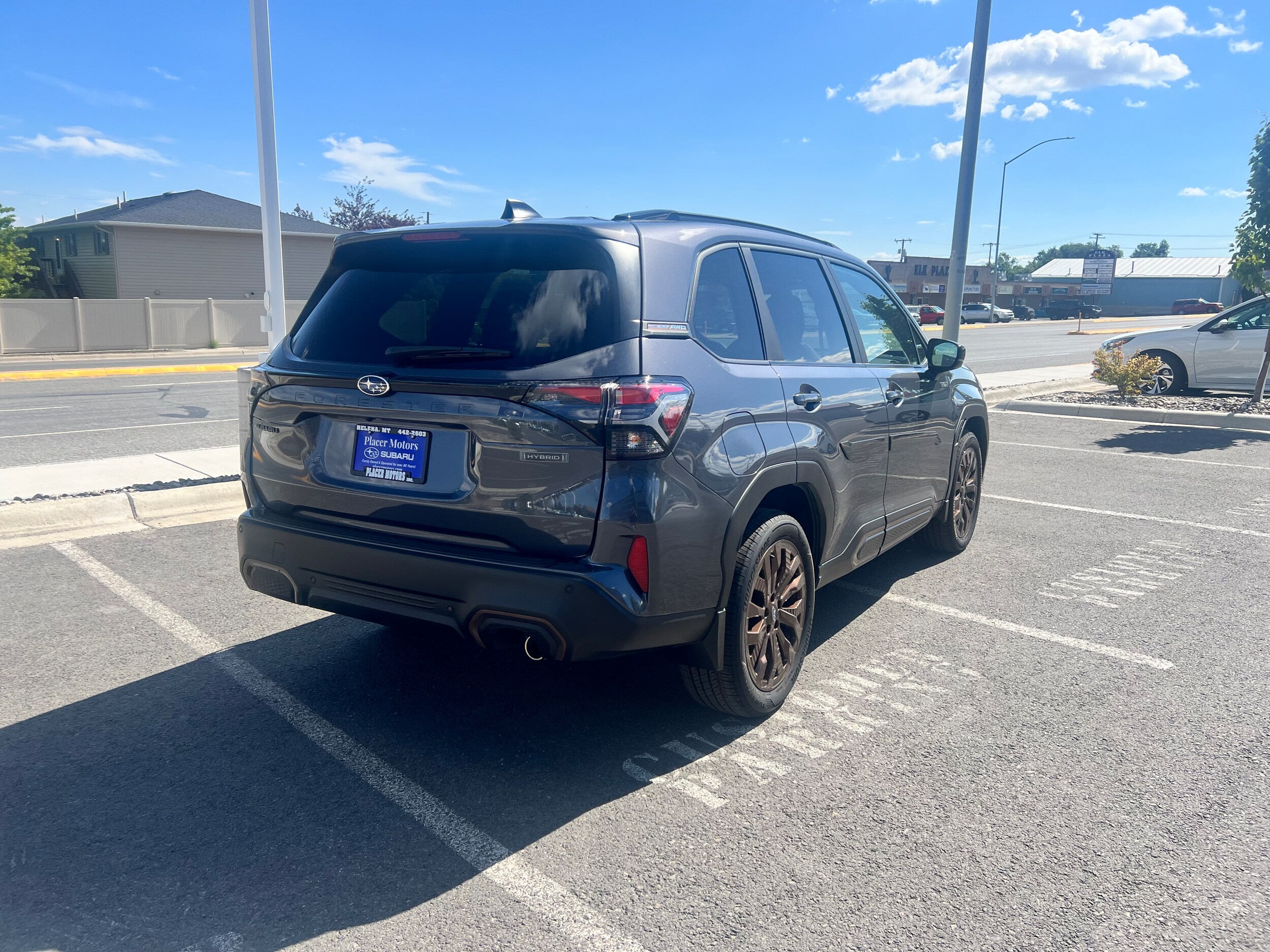 2025 Subaru Forester Sport photo 2