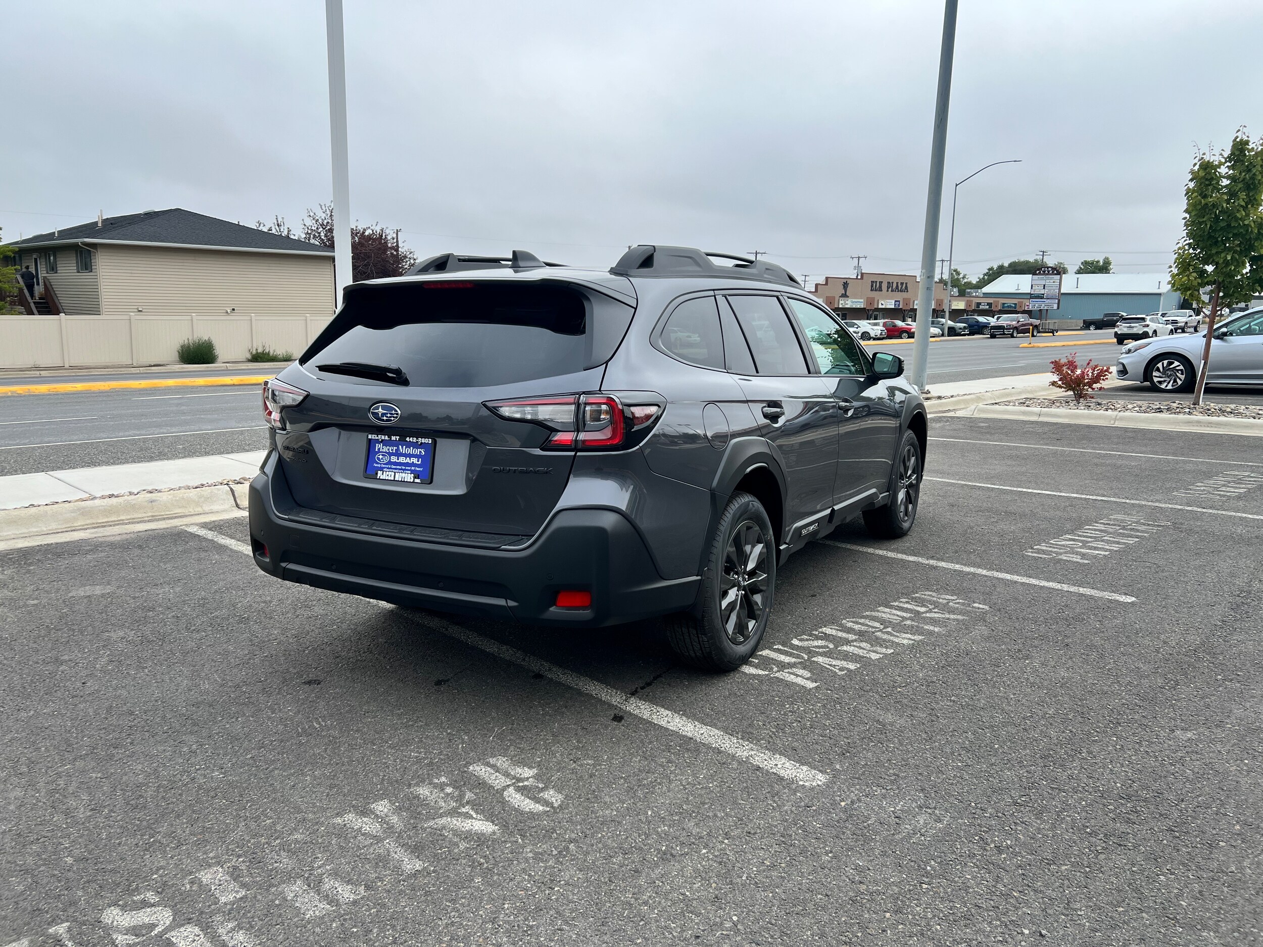 2025 Subaru Outback Onyx Edition photo 3