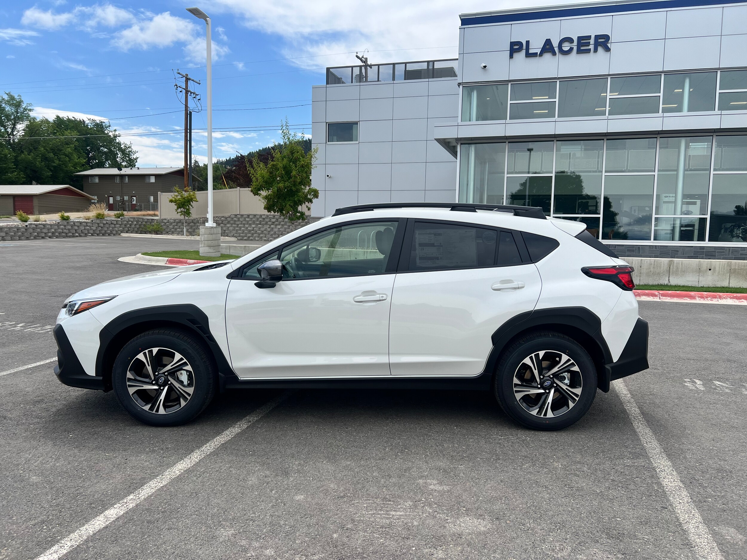 2025 Subaru Crosstrek Premium photo 2