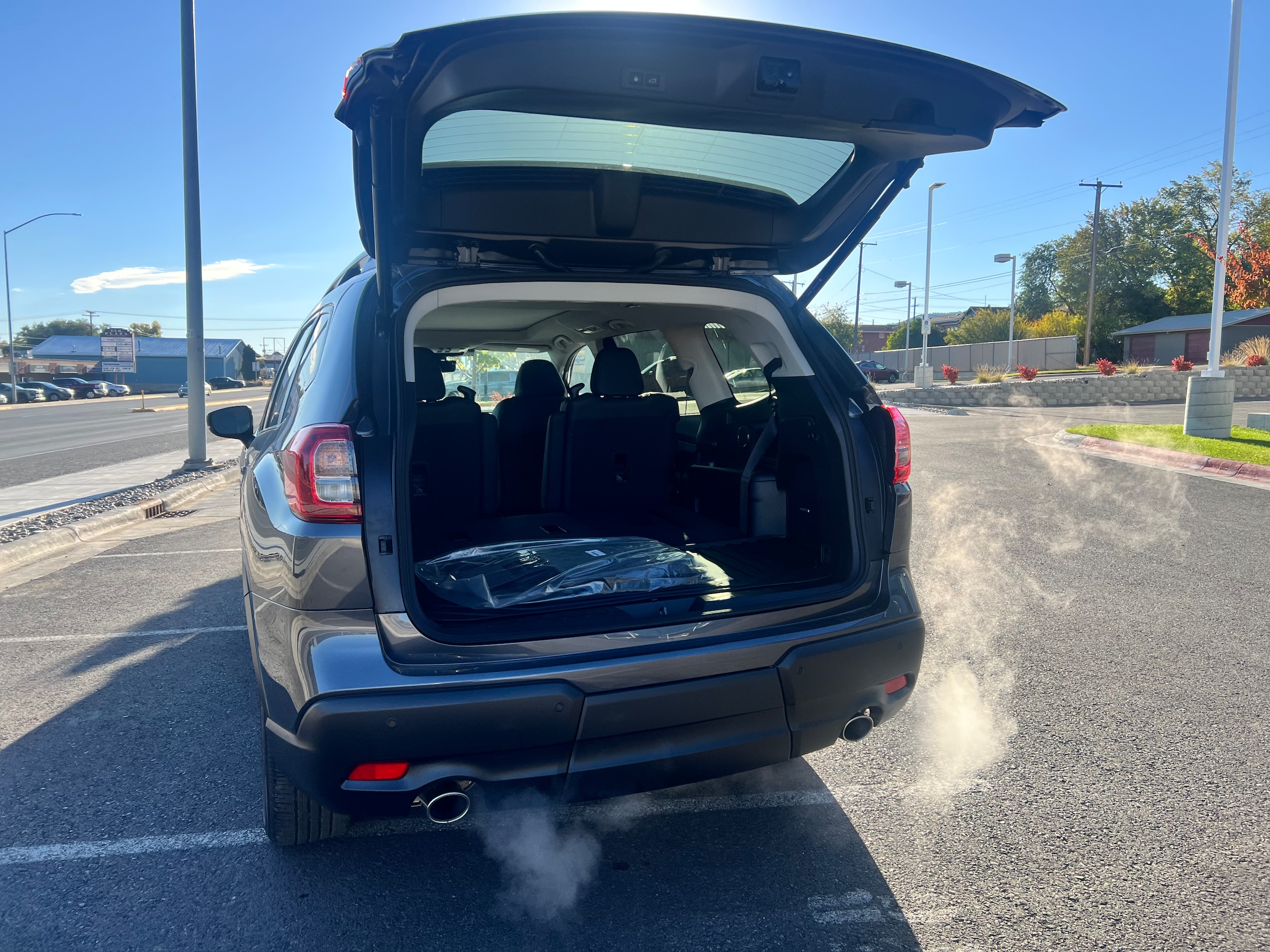 2025 Subaru Ascent Onyx Edition Touring photo 3