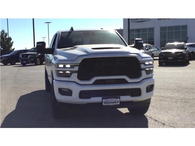 2025 Ram 3500 Laramie photo 4