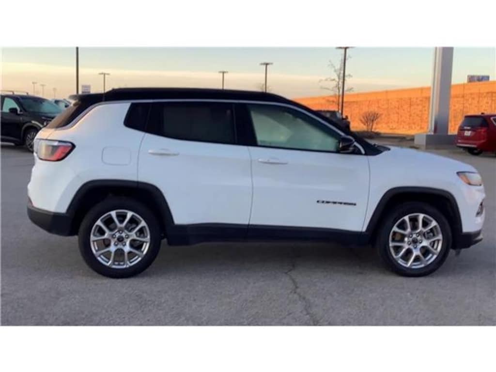 Used 2025 Jeep Compass